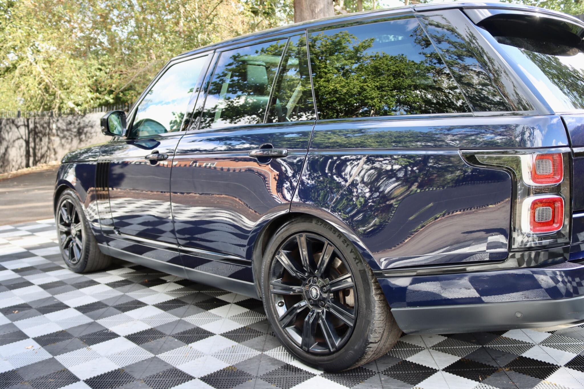Land Rover Range Rover view 22