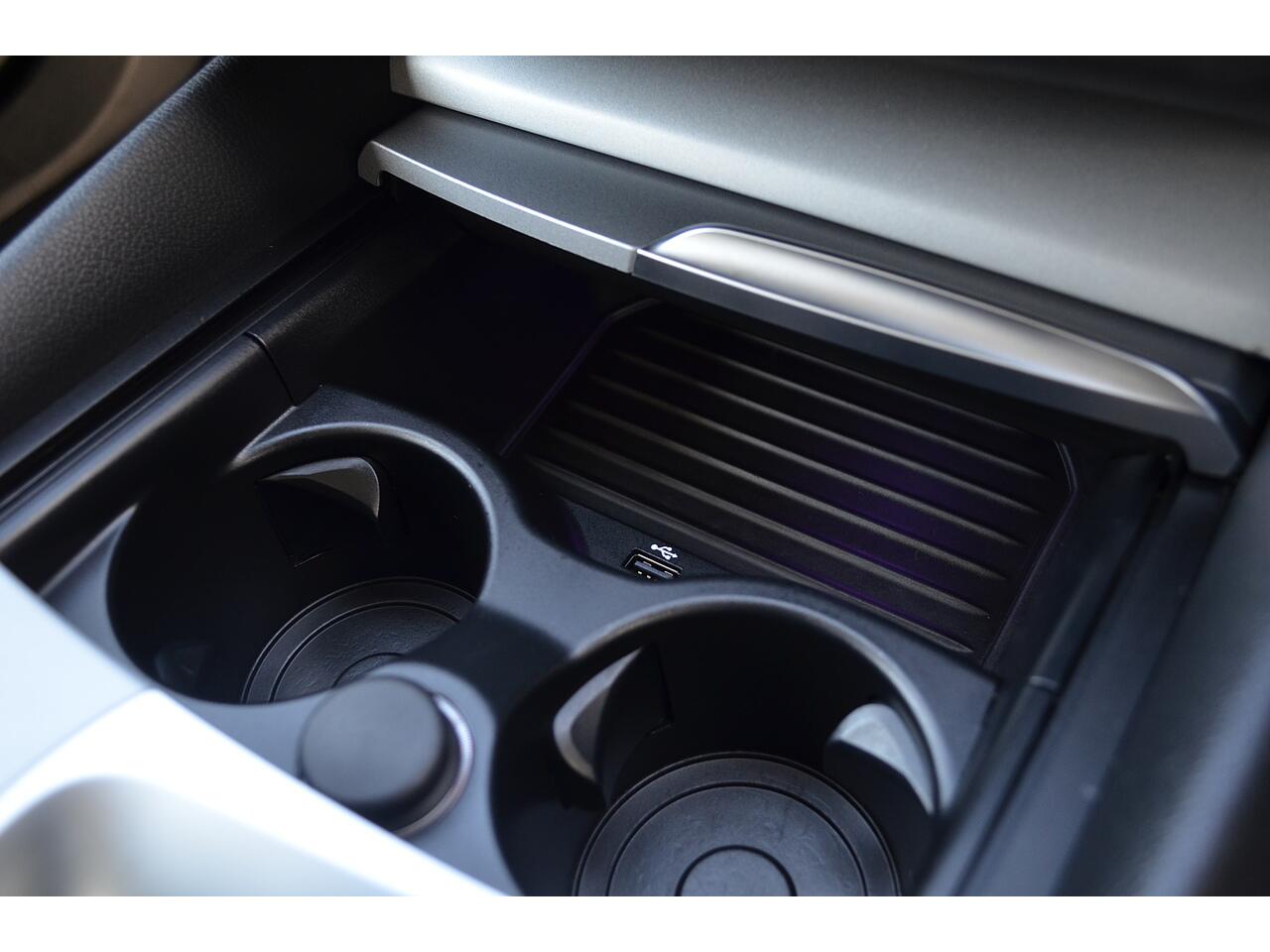 BMW 5 Series view 49