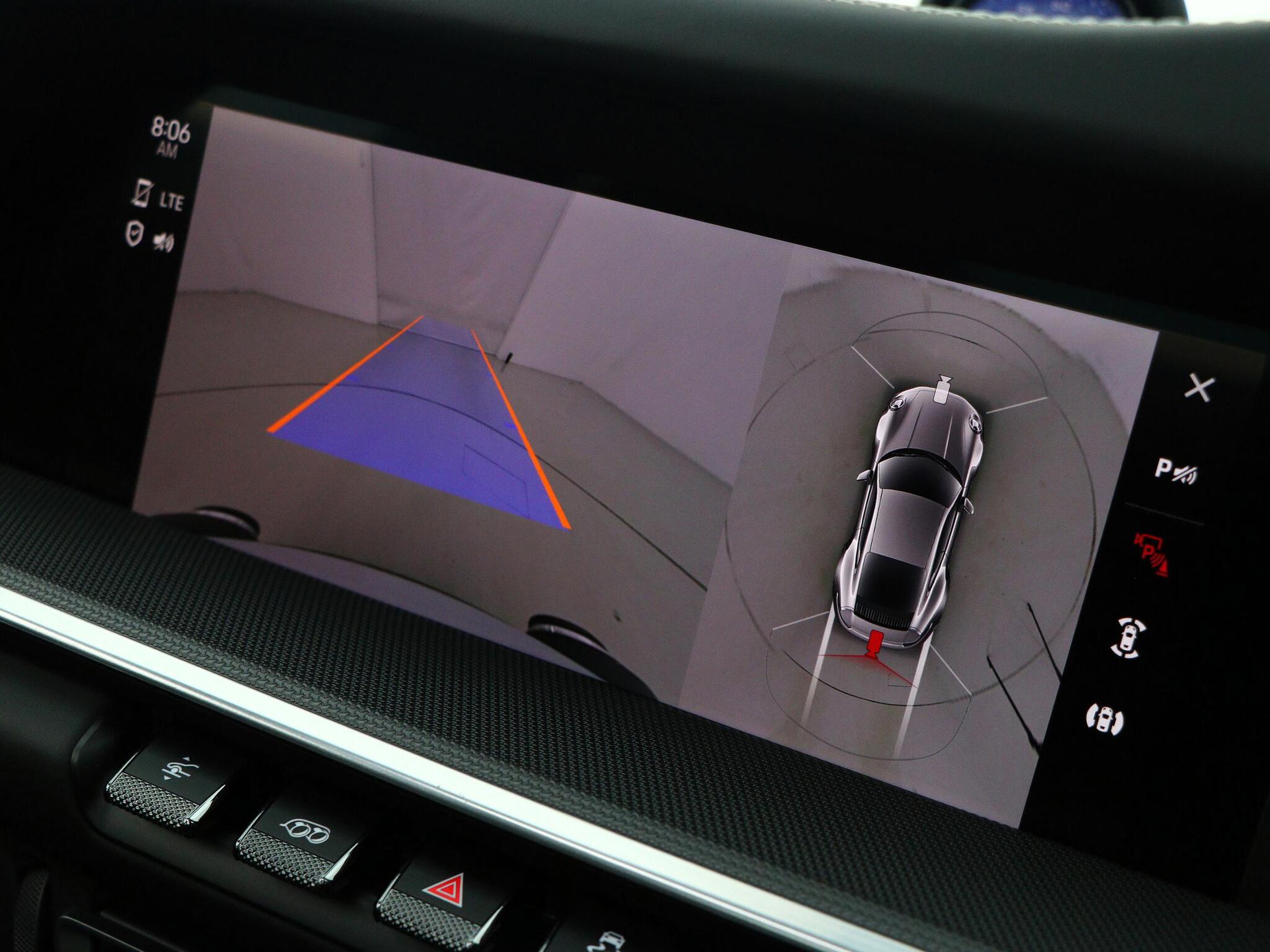 Porsche 911 view 45