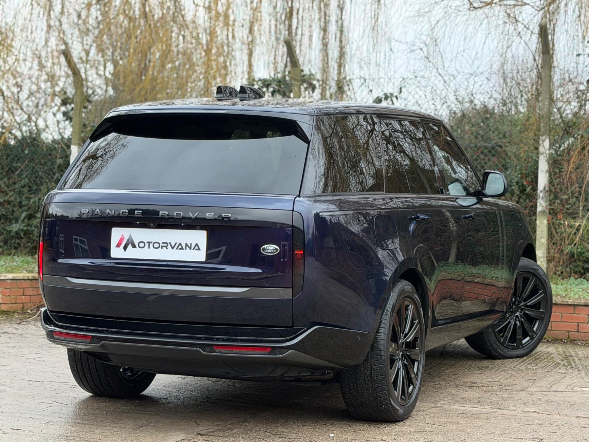 Land Rover Range Rover view 19