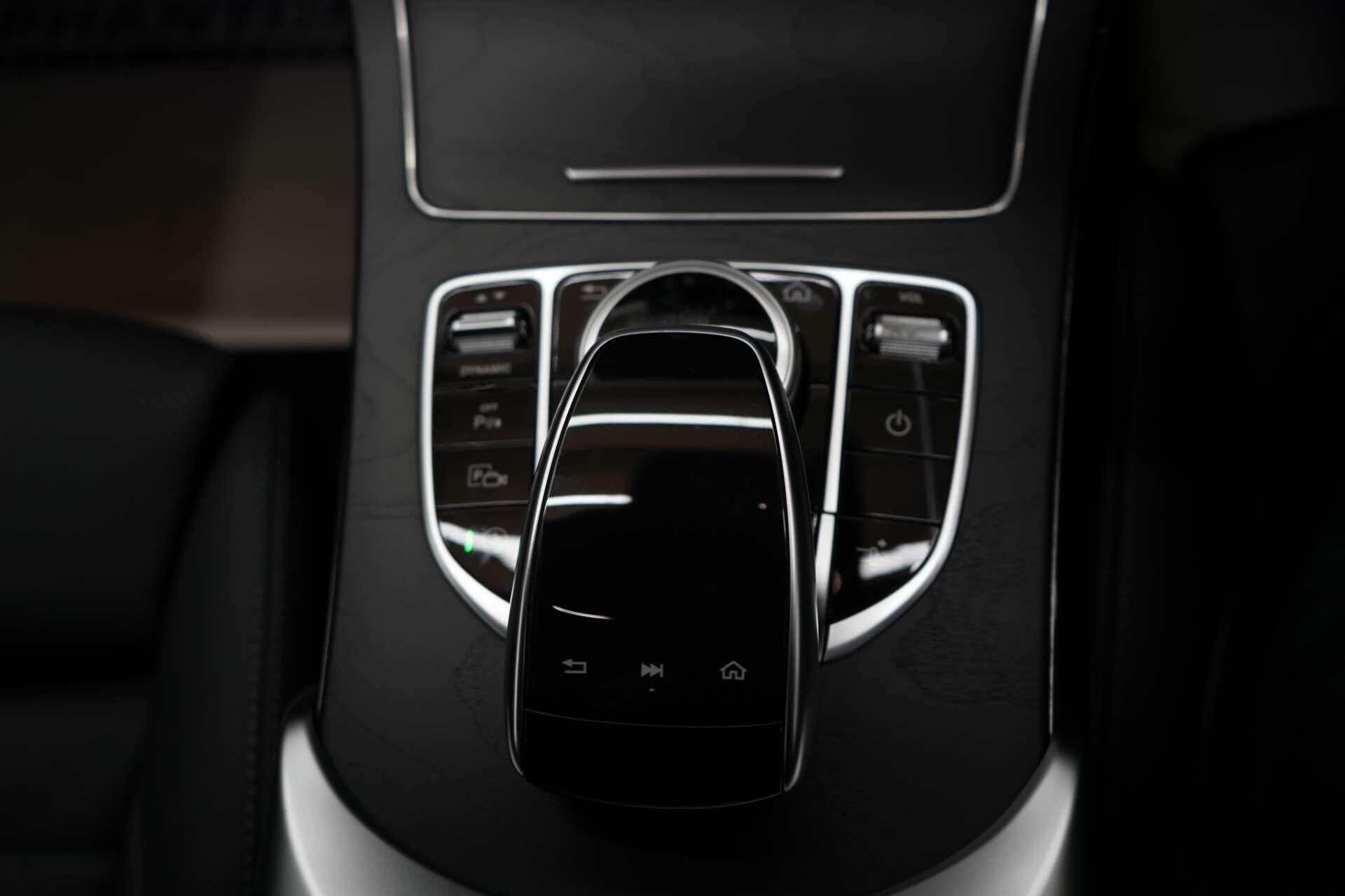 Mercedes-Benz C Class view 34