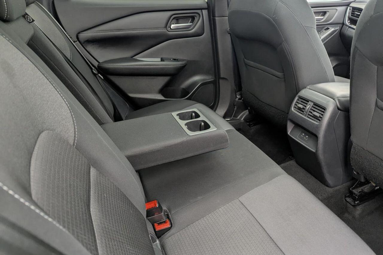 Nissan Qashqai view 19
