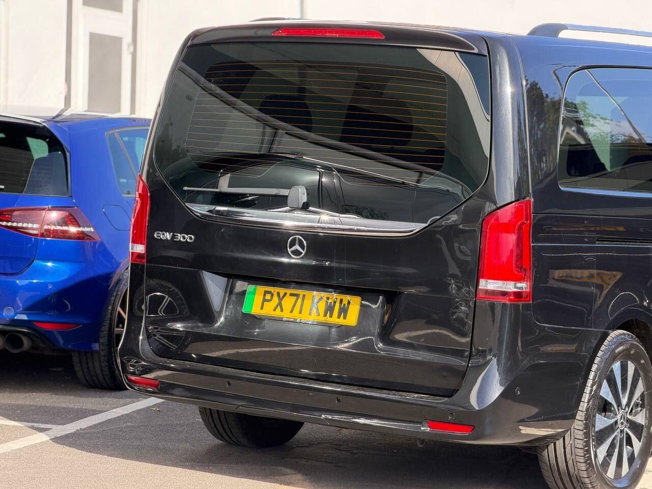 Mercedes-Benz EQV view 53