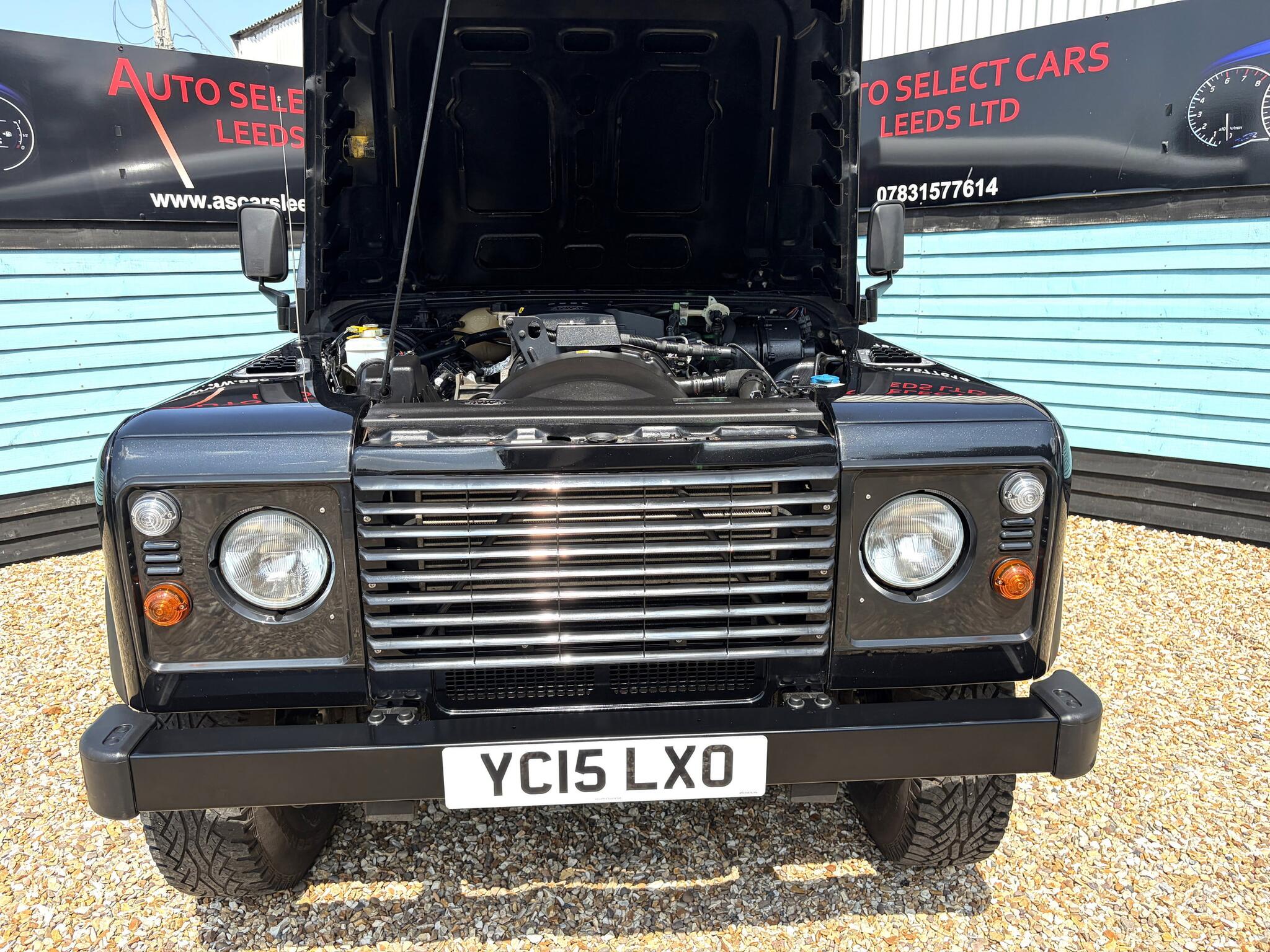 Land Rover Defender view 11