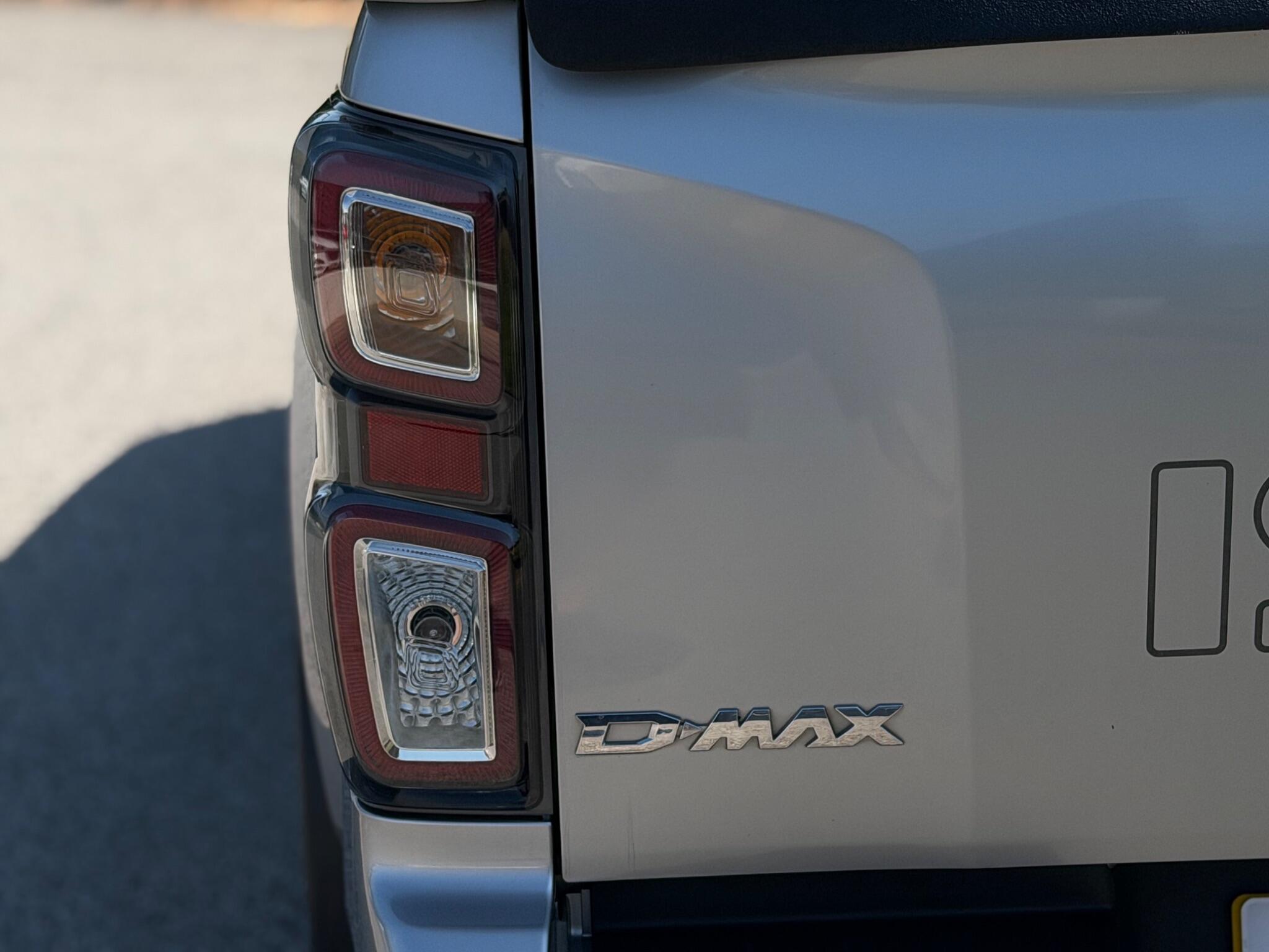 Isuzu D-Max view 39