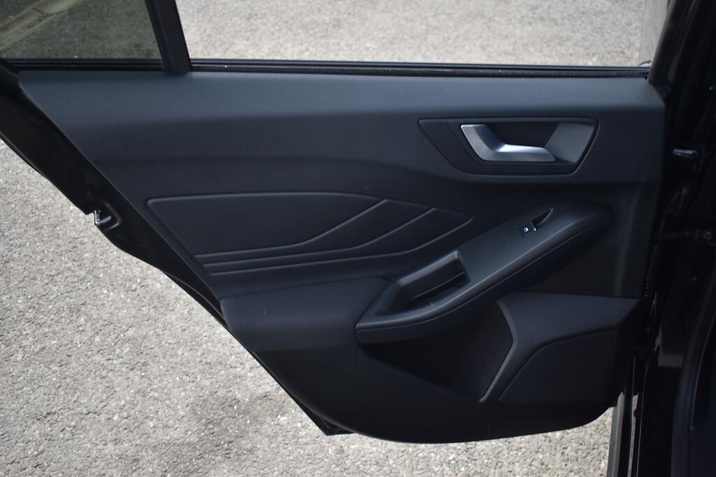 Ford Focus view 43