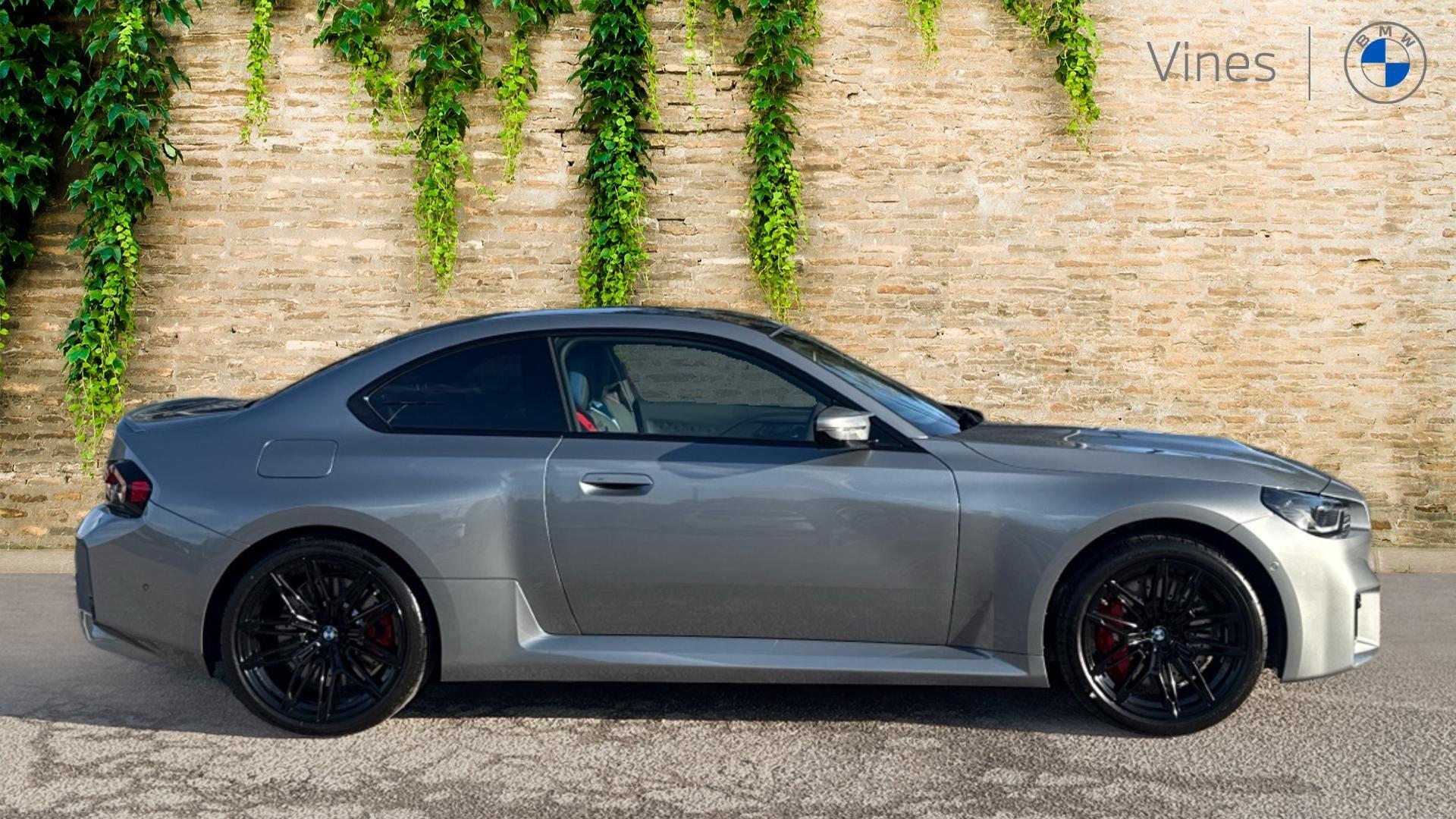 BMW M2 view 2