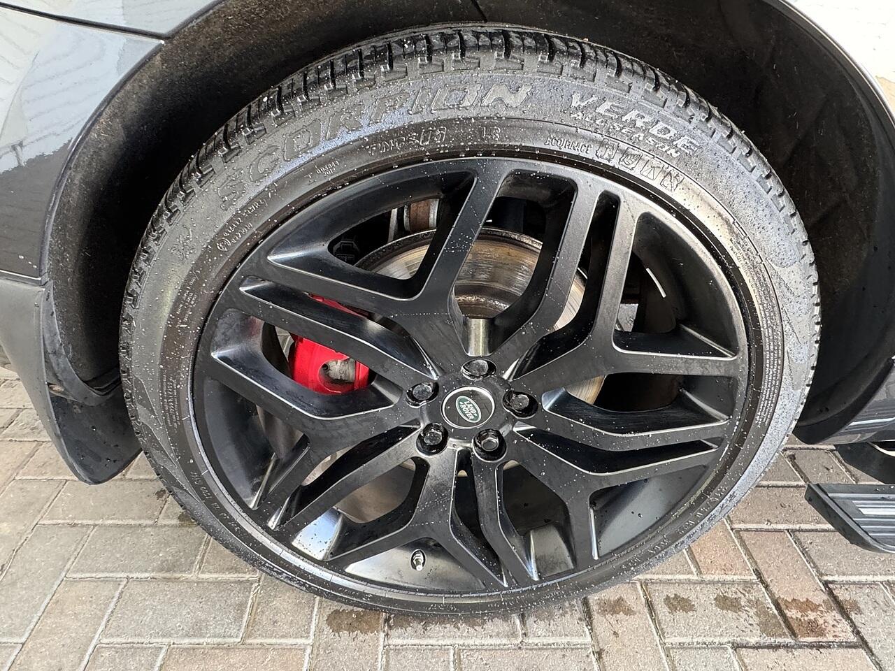 Land Rover Range Rover Sport view 32
