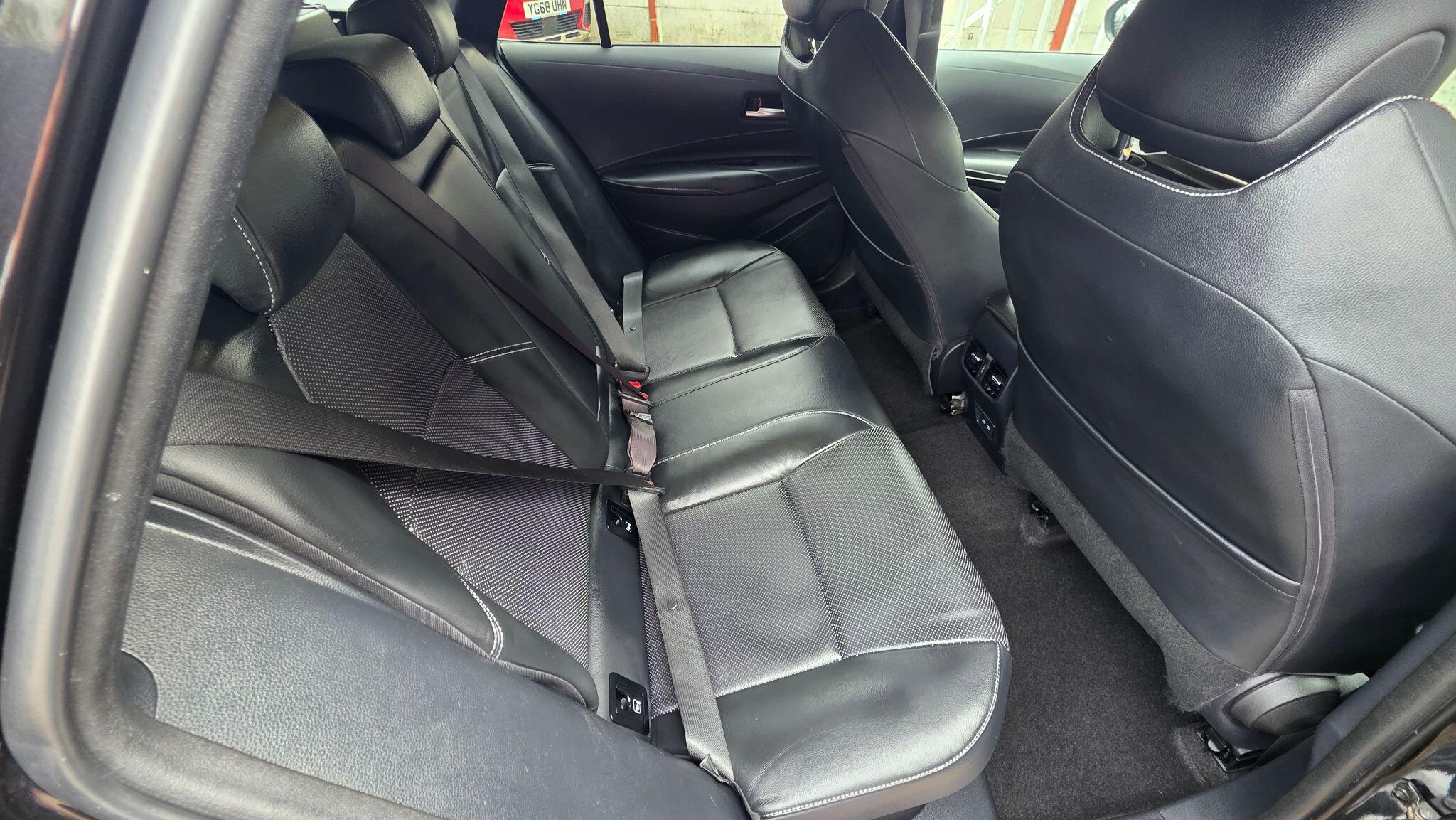 Toyota Corolla view 33