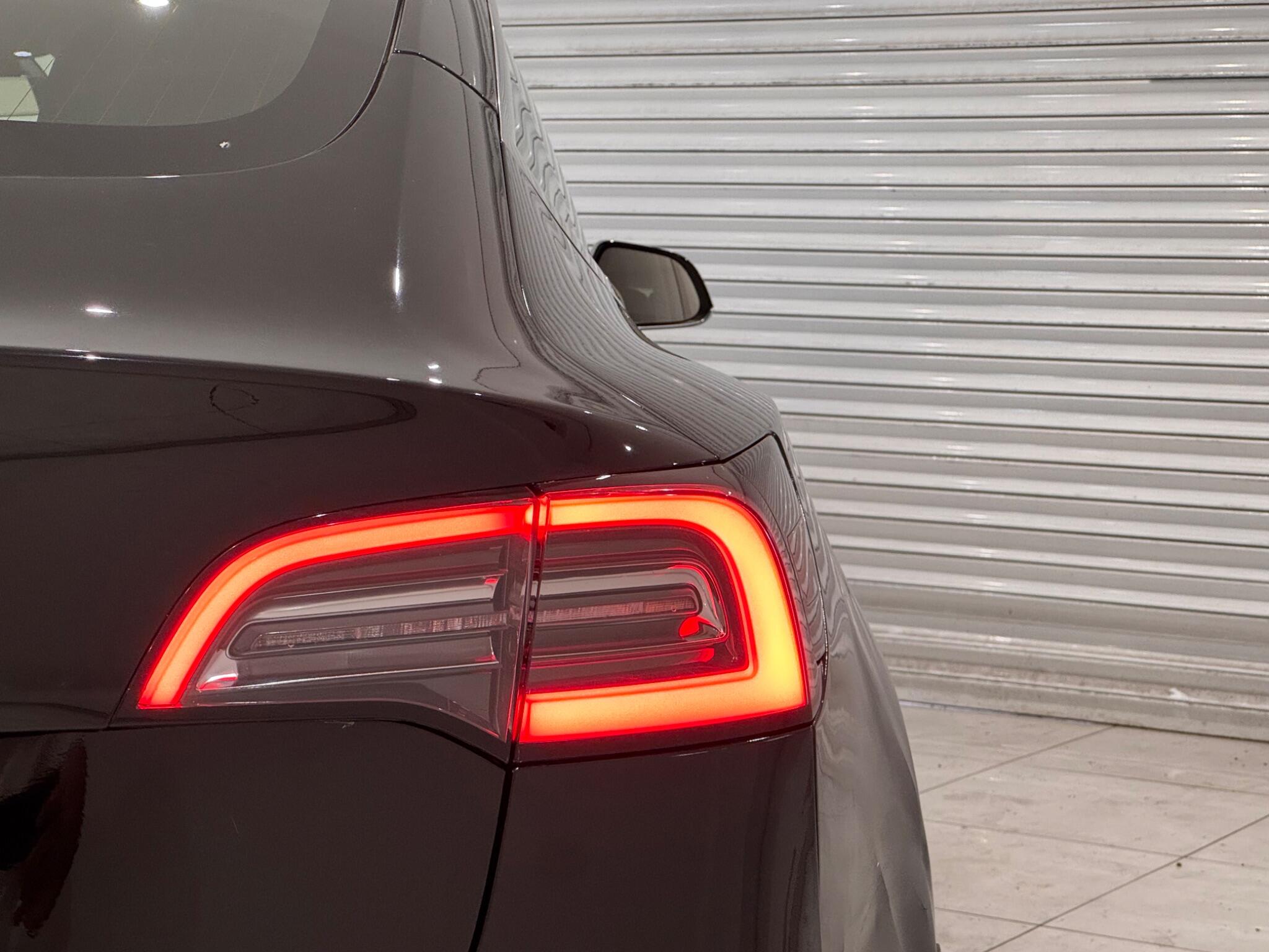 Tesla Model 3 view 22