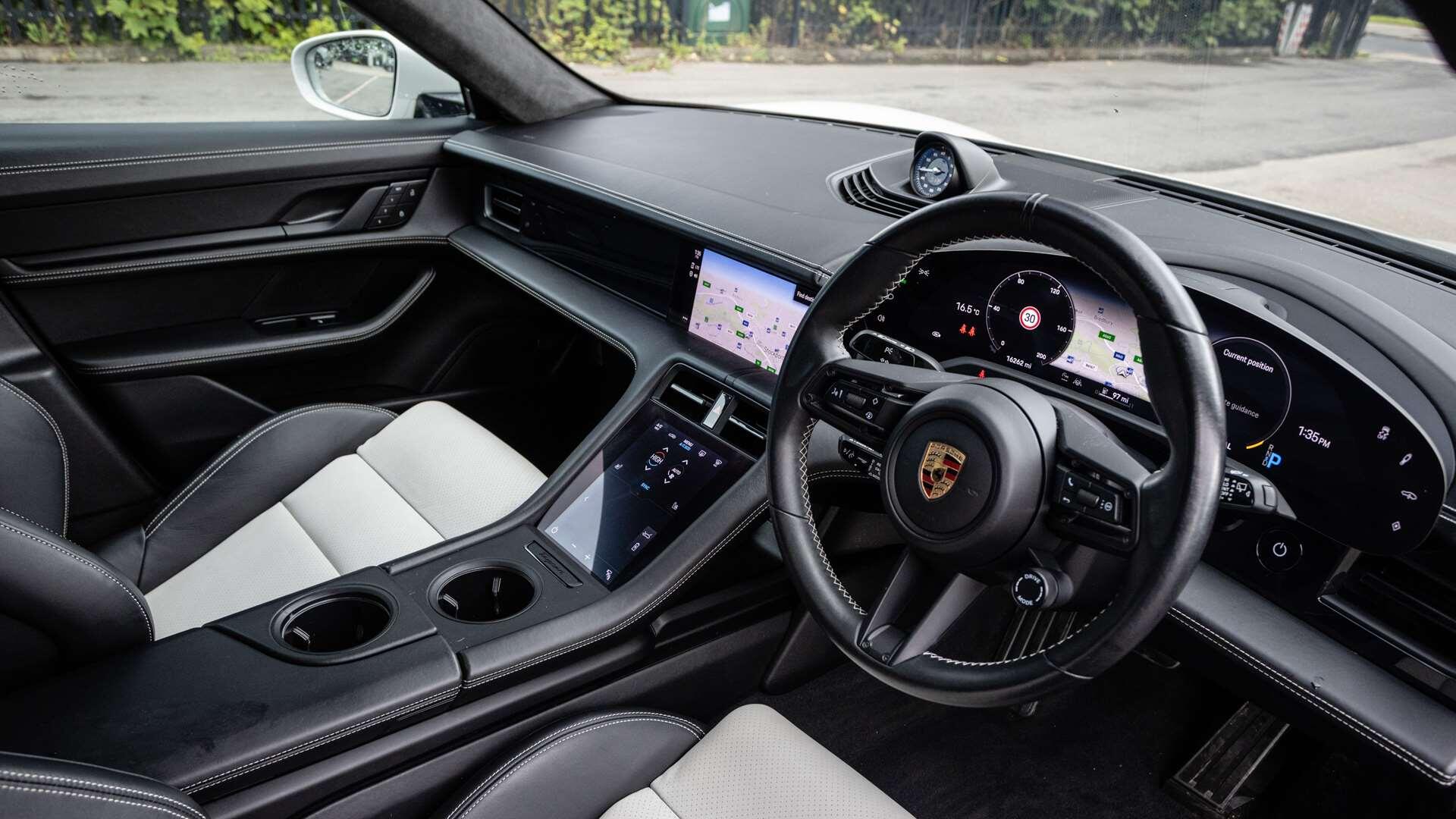Porsche Taycan view 12