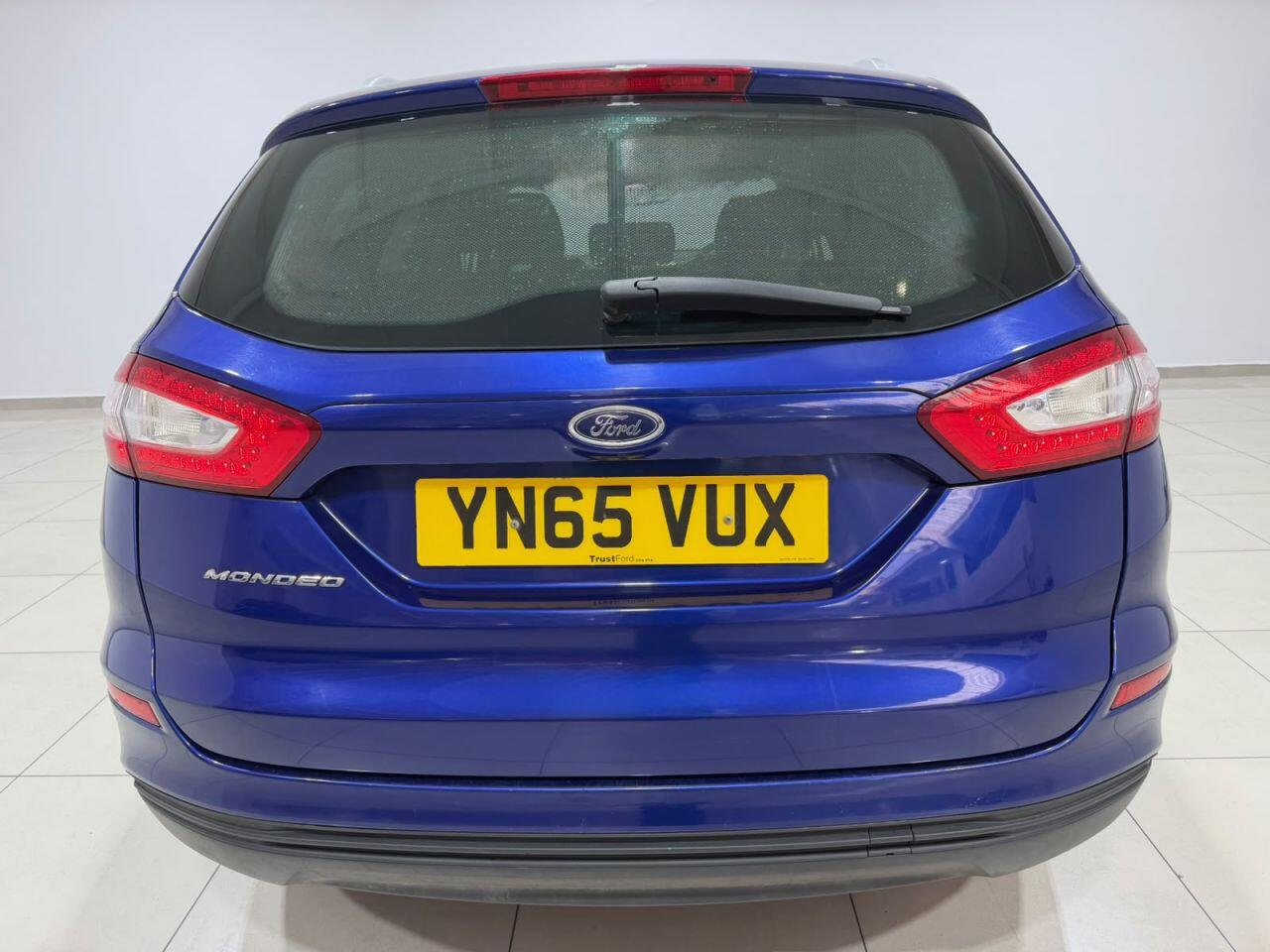 Ford Mondeo view 8