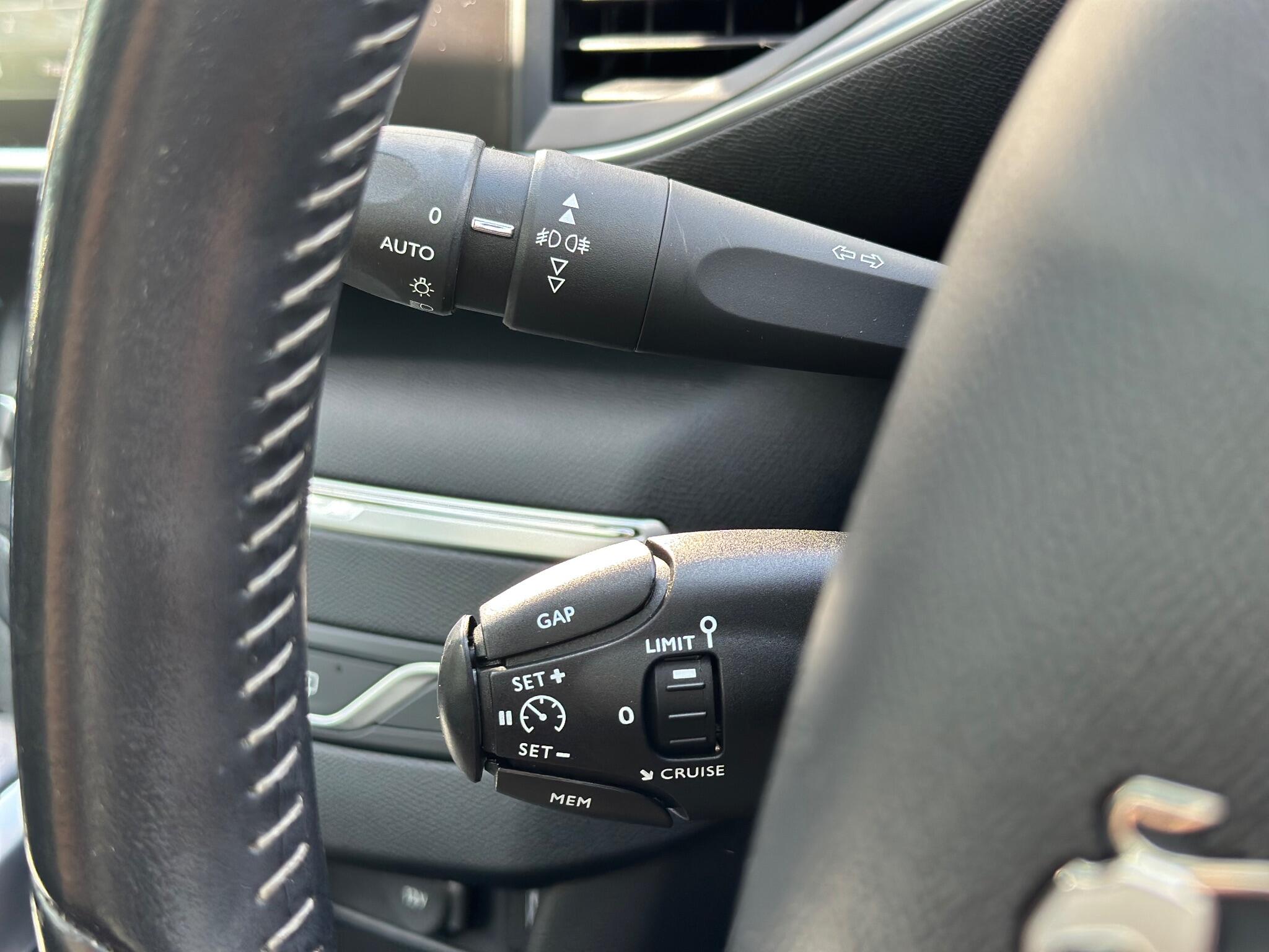 Peugeot 308 view 32