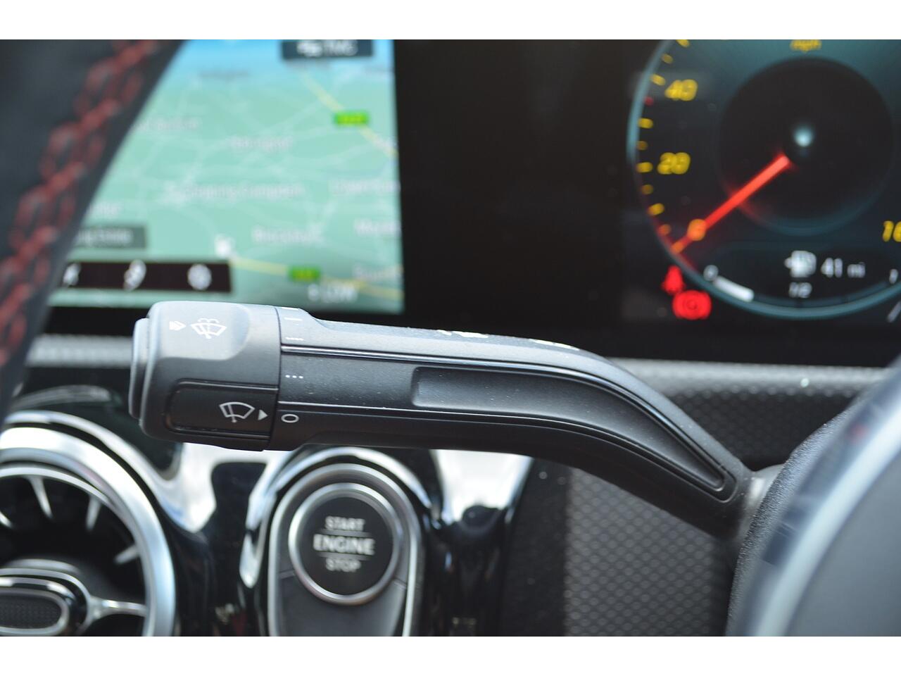 Mercedes-Benz Cla view 25