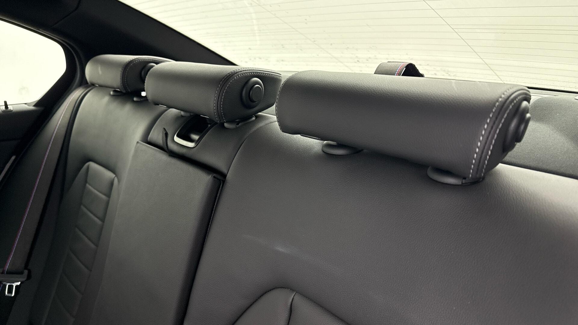 BMW 3 Series view 12