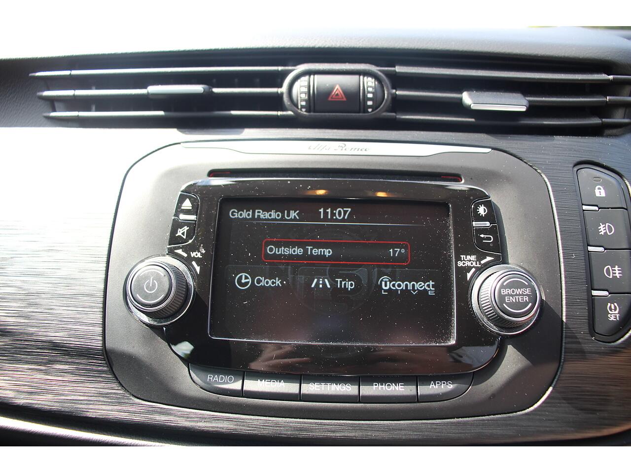 Alfa Romeo Giulietta view 22
