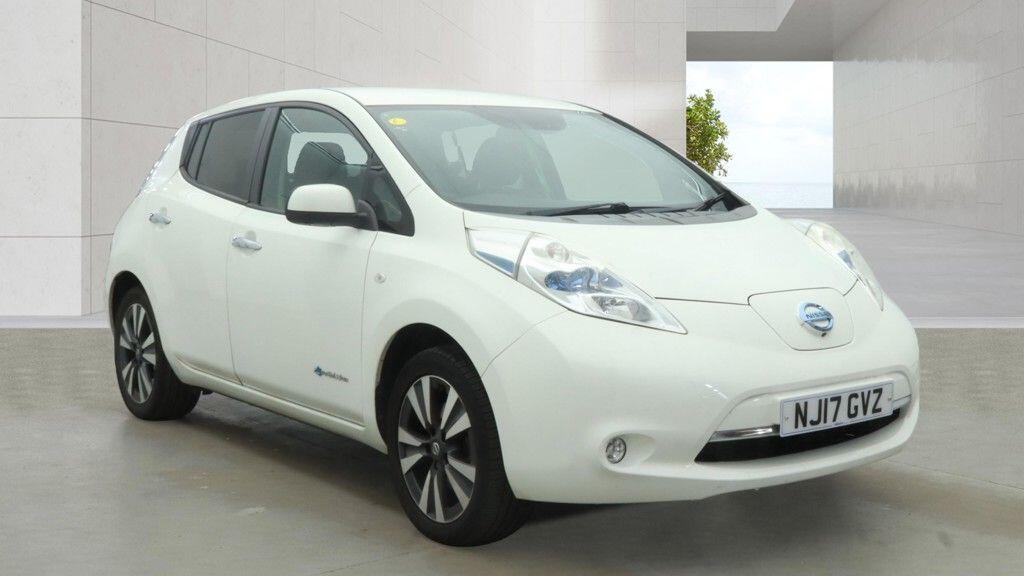 Nissan Leaf view 5