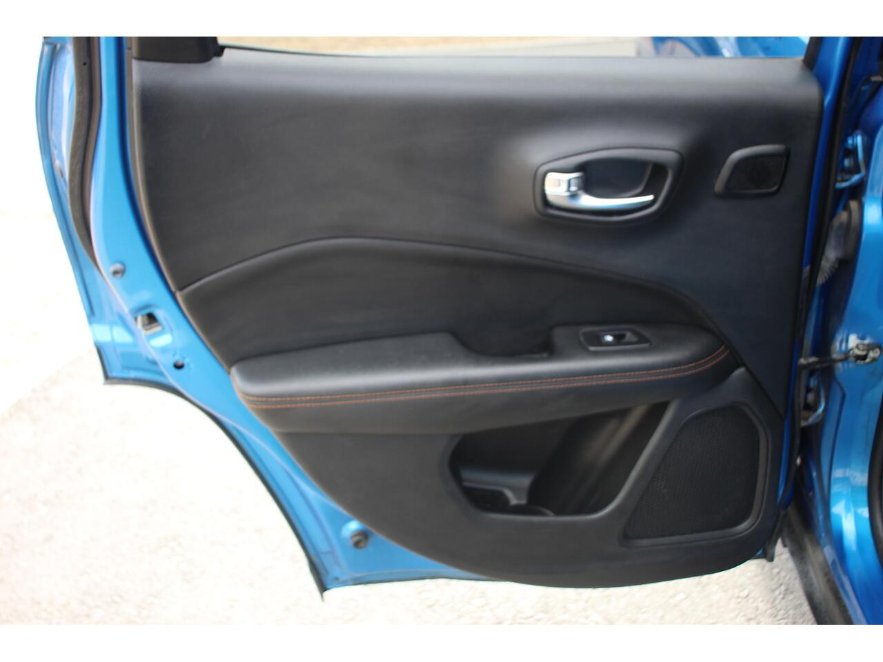 Jeep Compass view 36