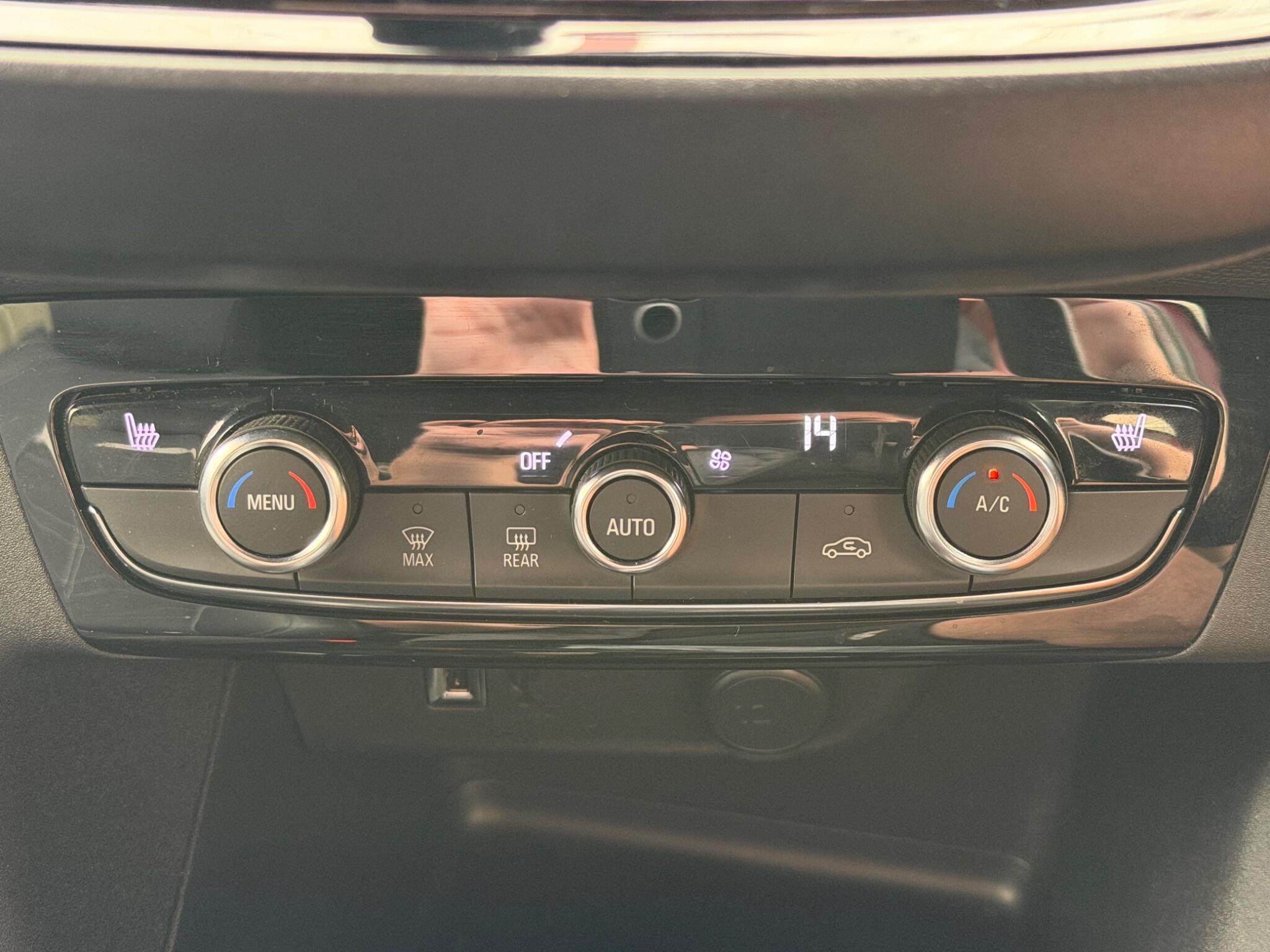 Vauxhall Corsa Electric view 28