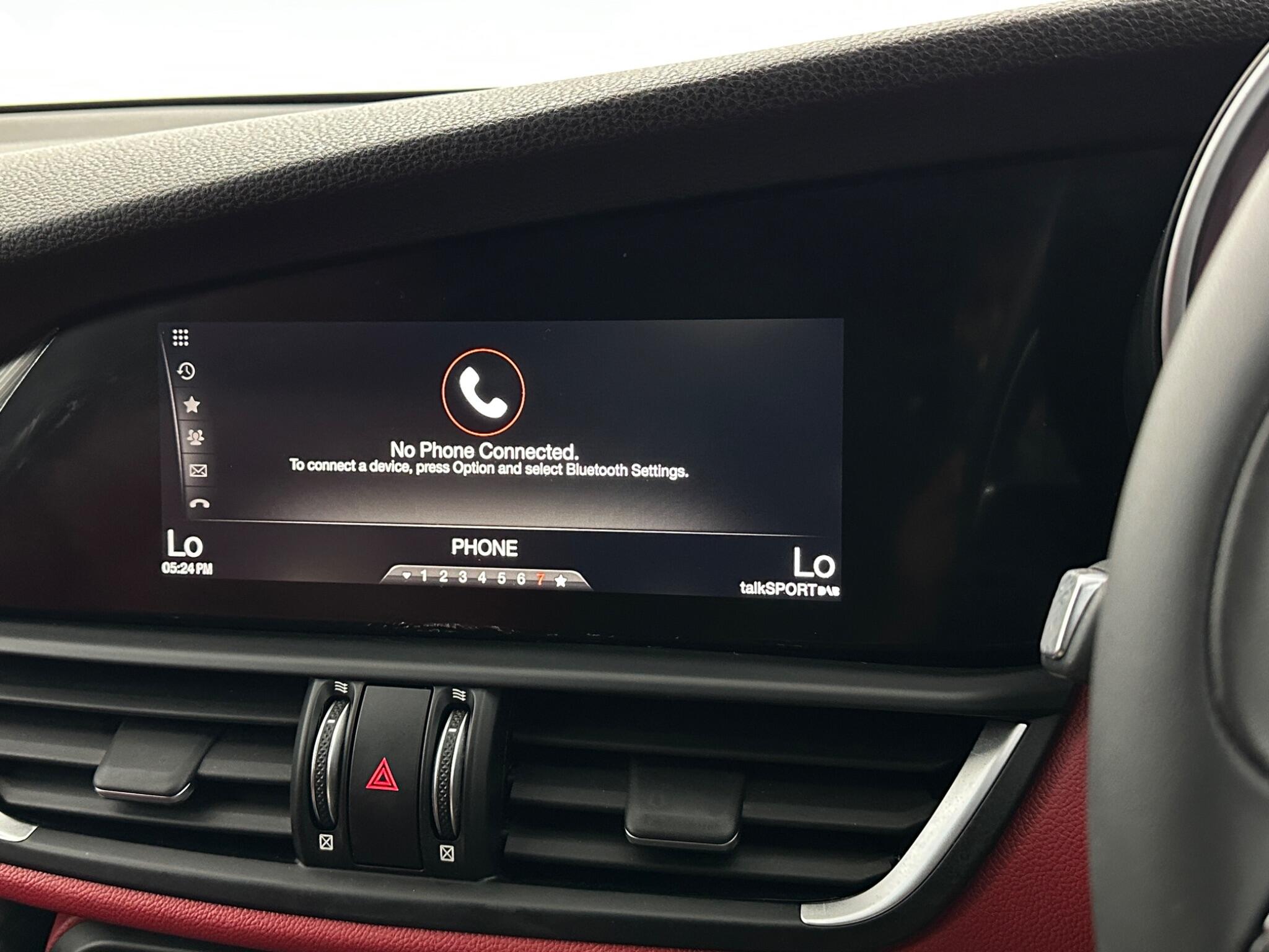 Alfa Romeo Giulia view 25