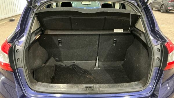 Nissan Pulsar view 13