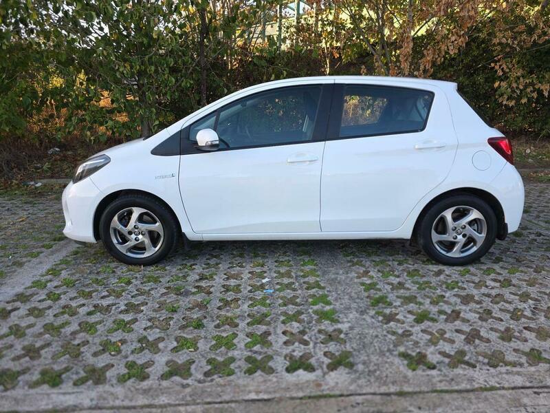 Toyota Yaris view 34