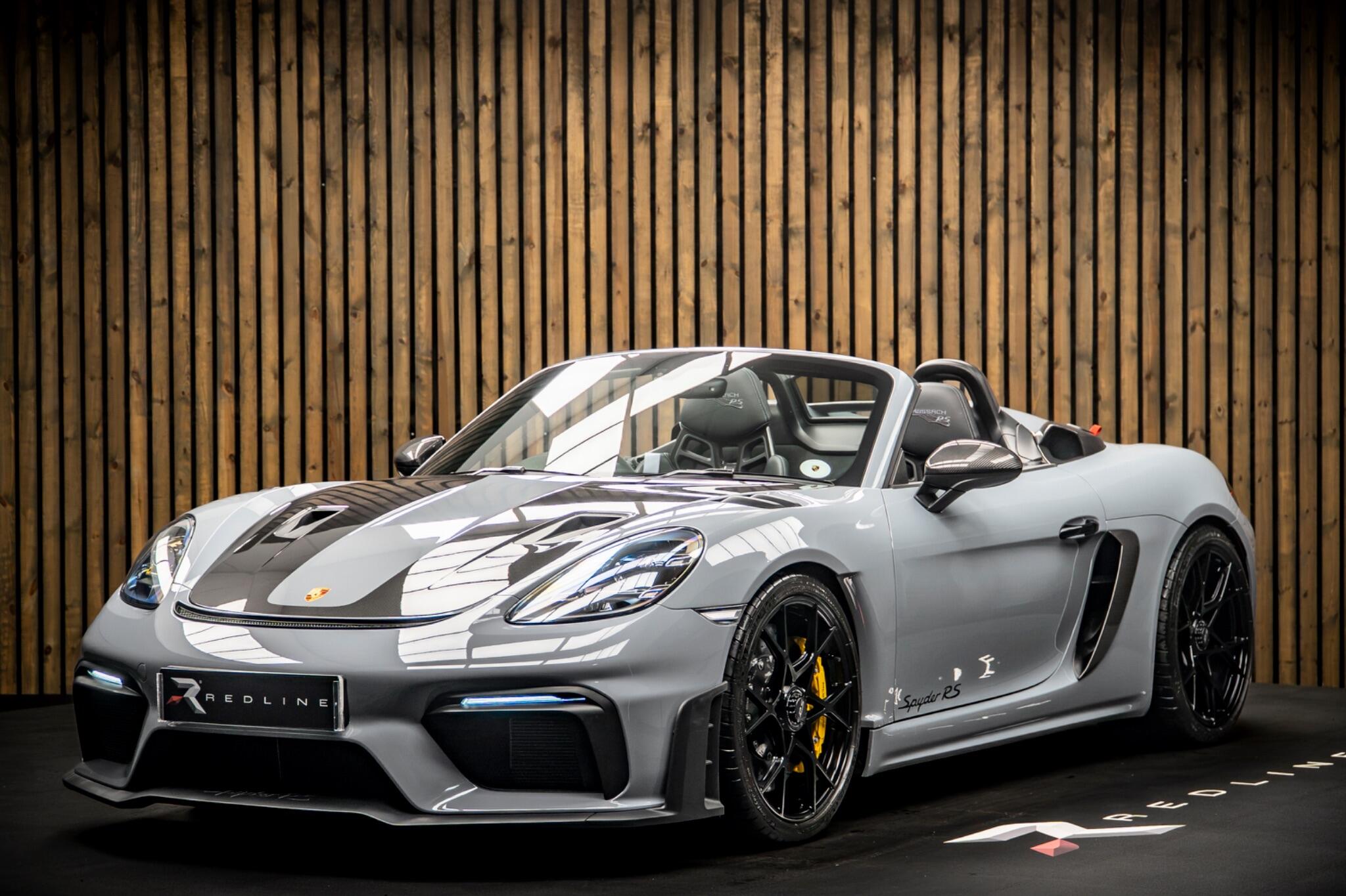 Porsche 718 Spyder view 8