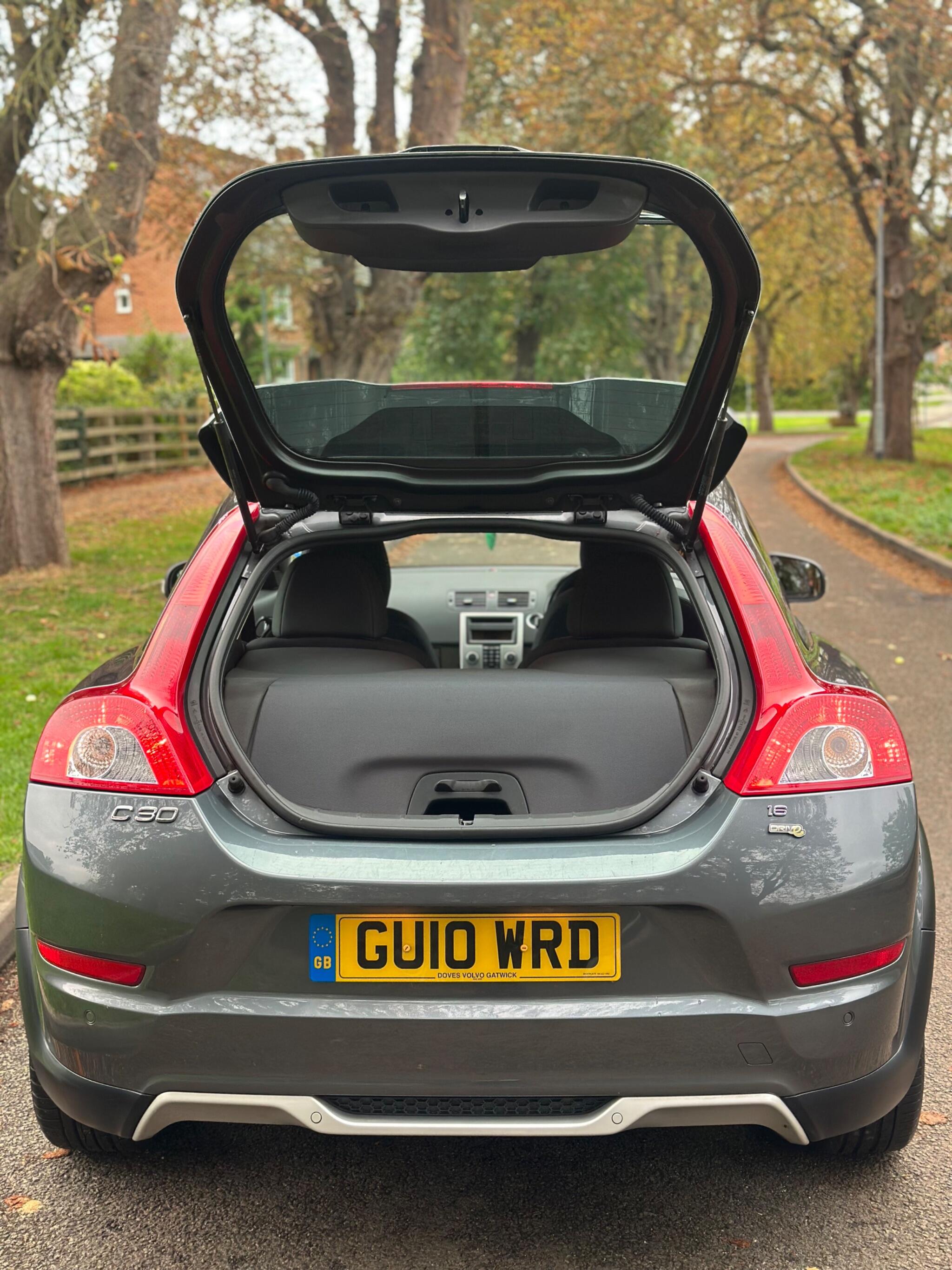2010 Volvo C30 image 9