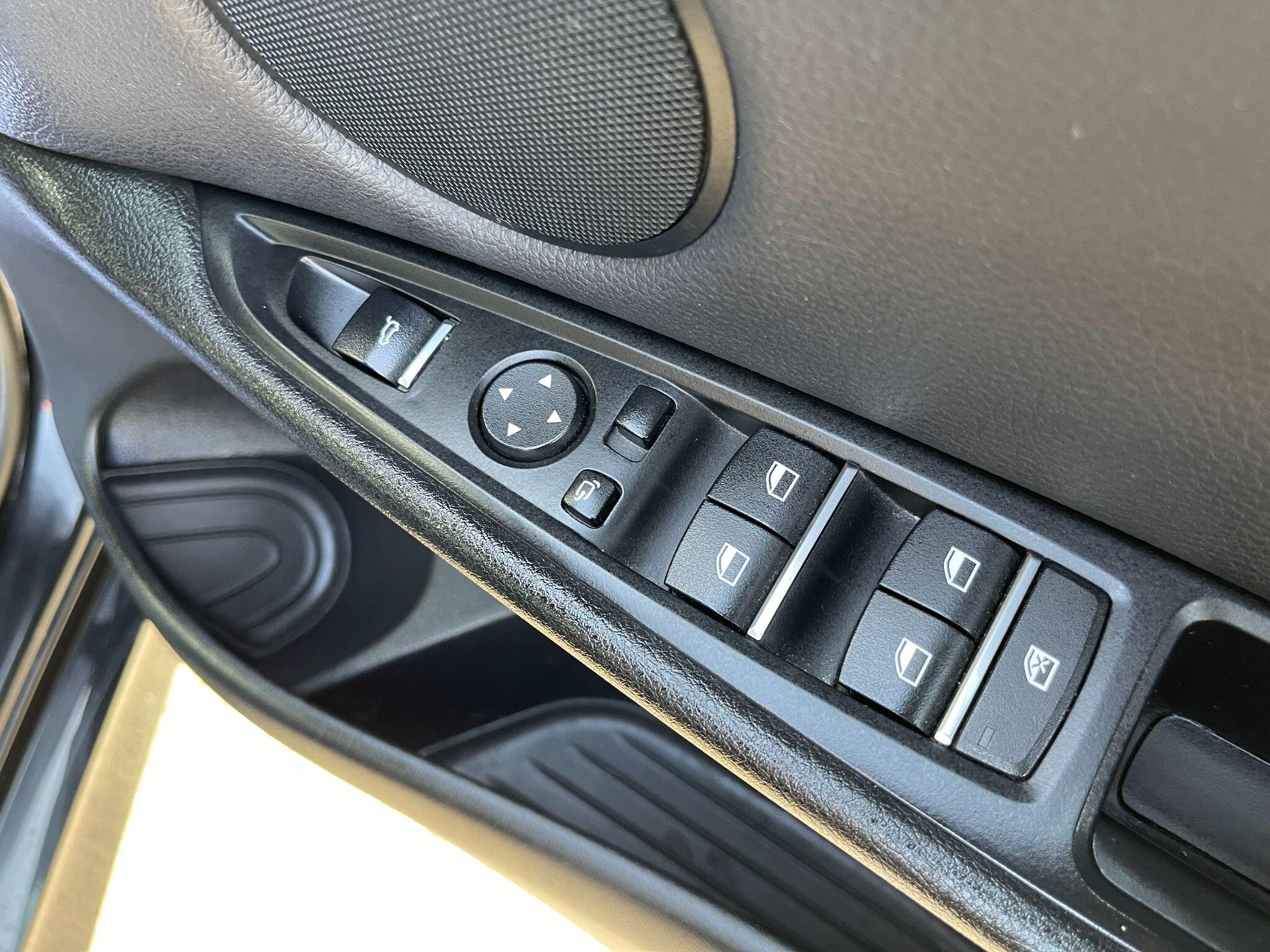 BMW X5 view 38