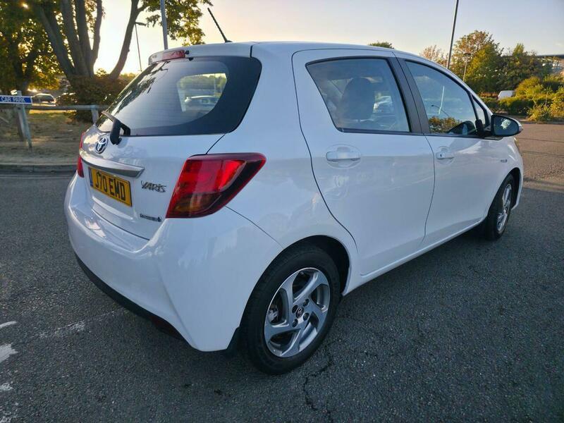 Toyota Yaris view 26