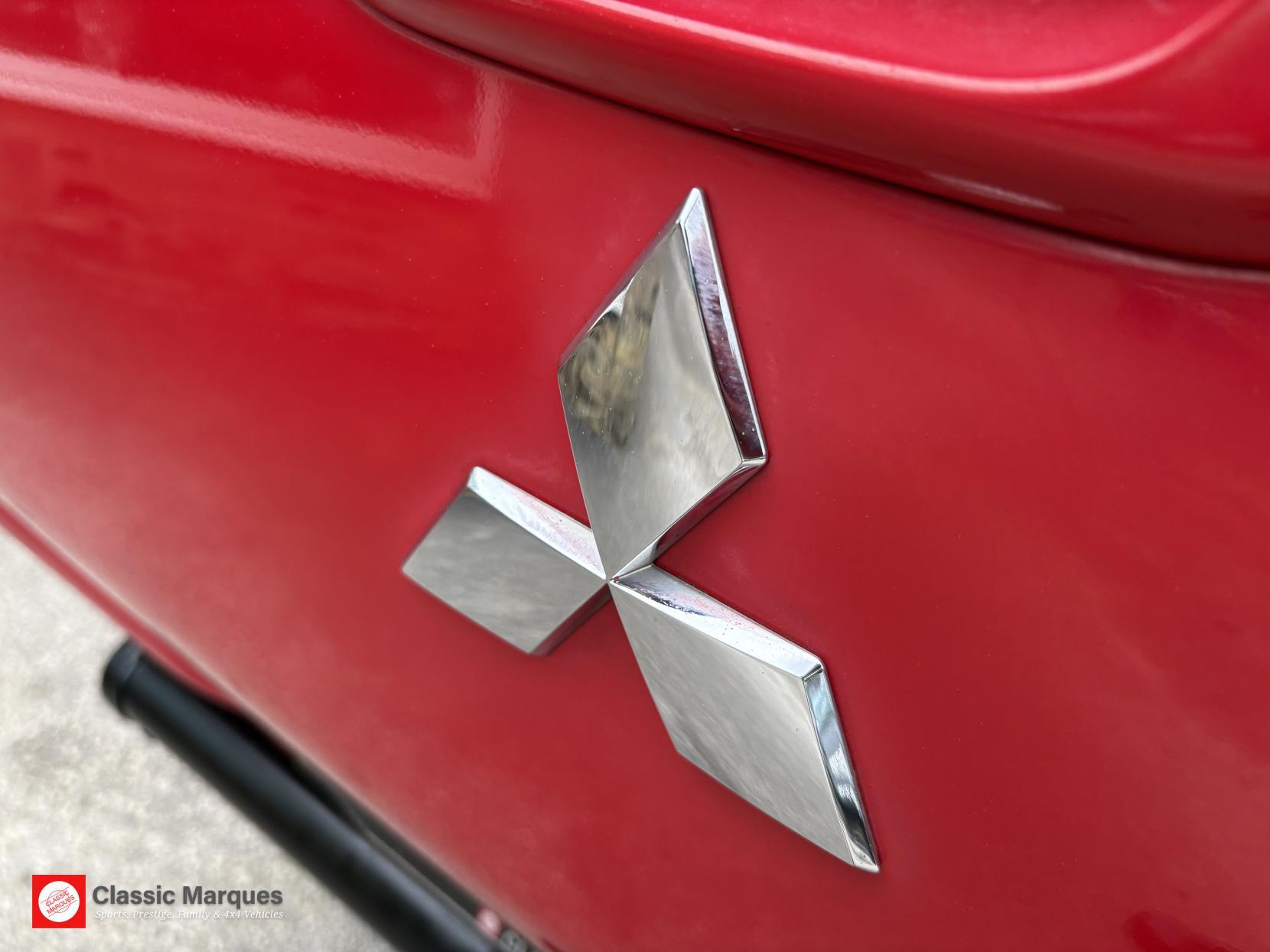 Mitsubishi L200 view 13