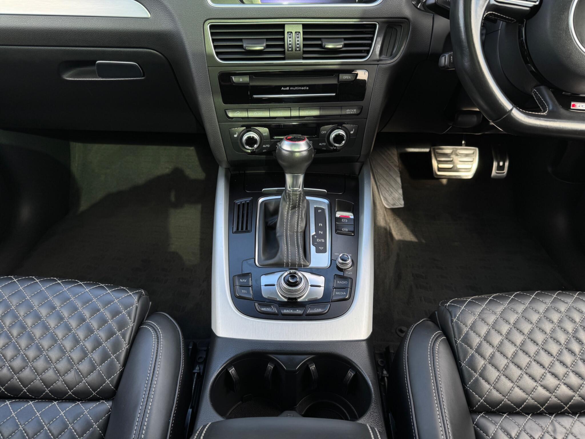 Audi SQ5 view 19