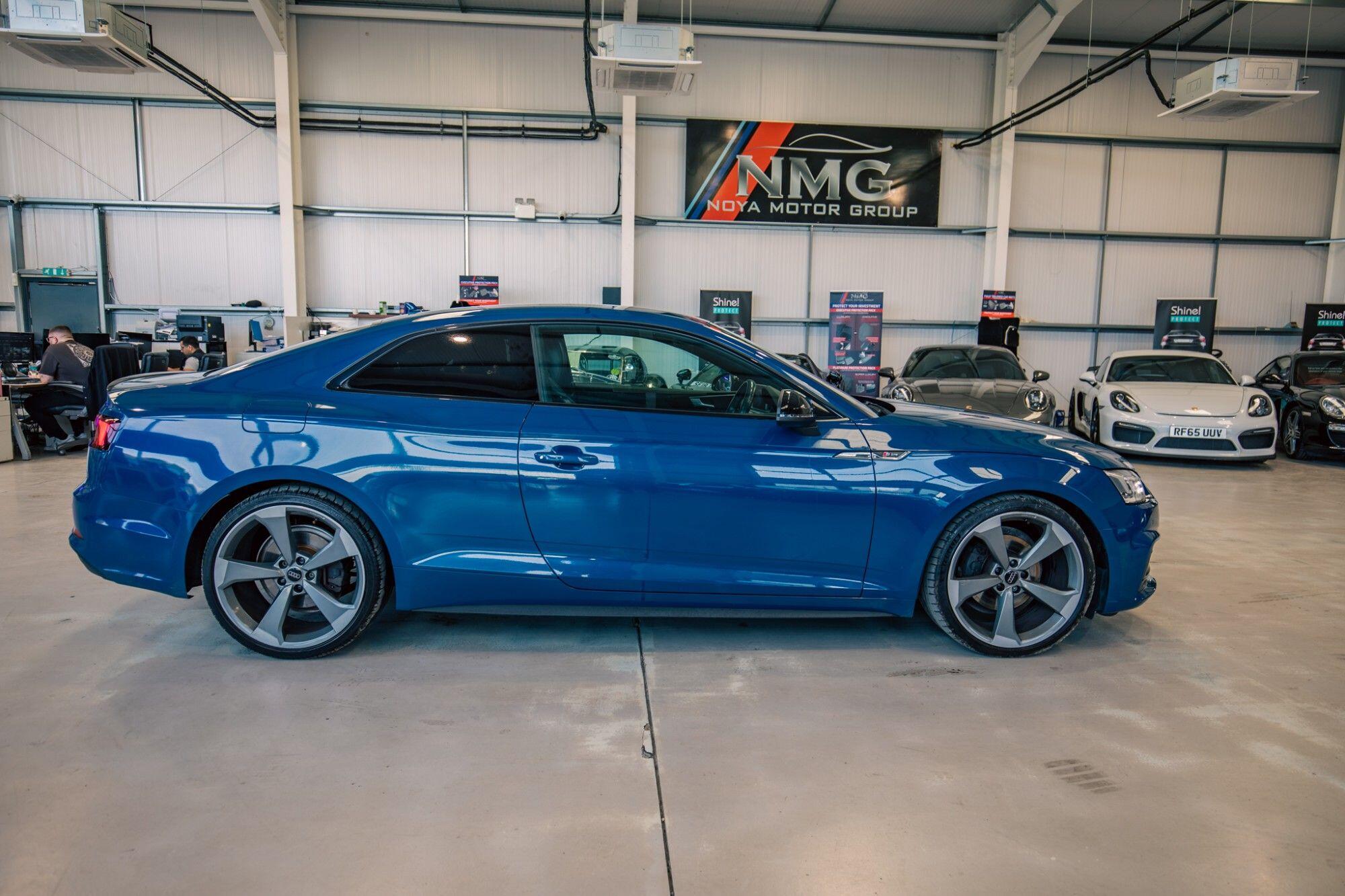 Audi A5 view 24