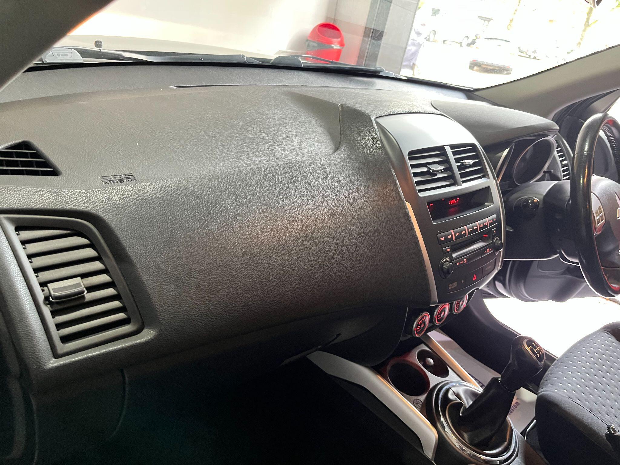 Mitsubishi Asx view 30