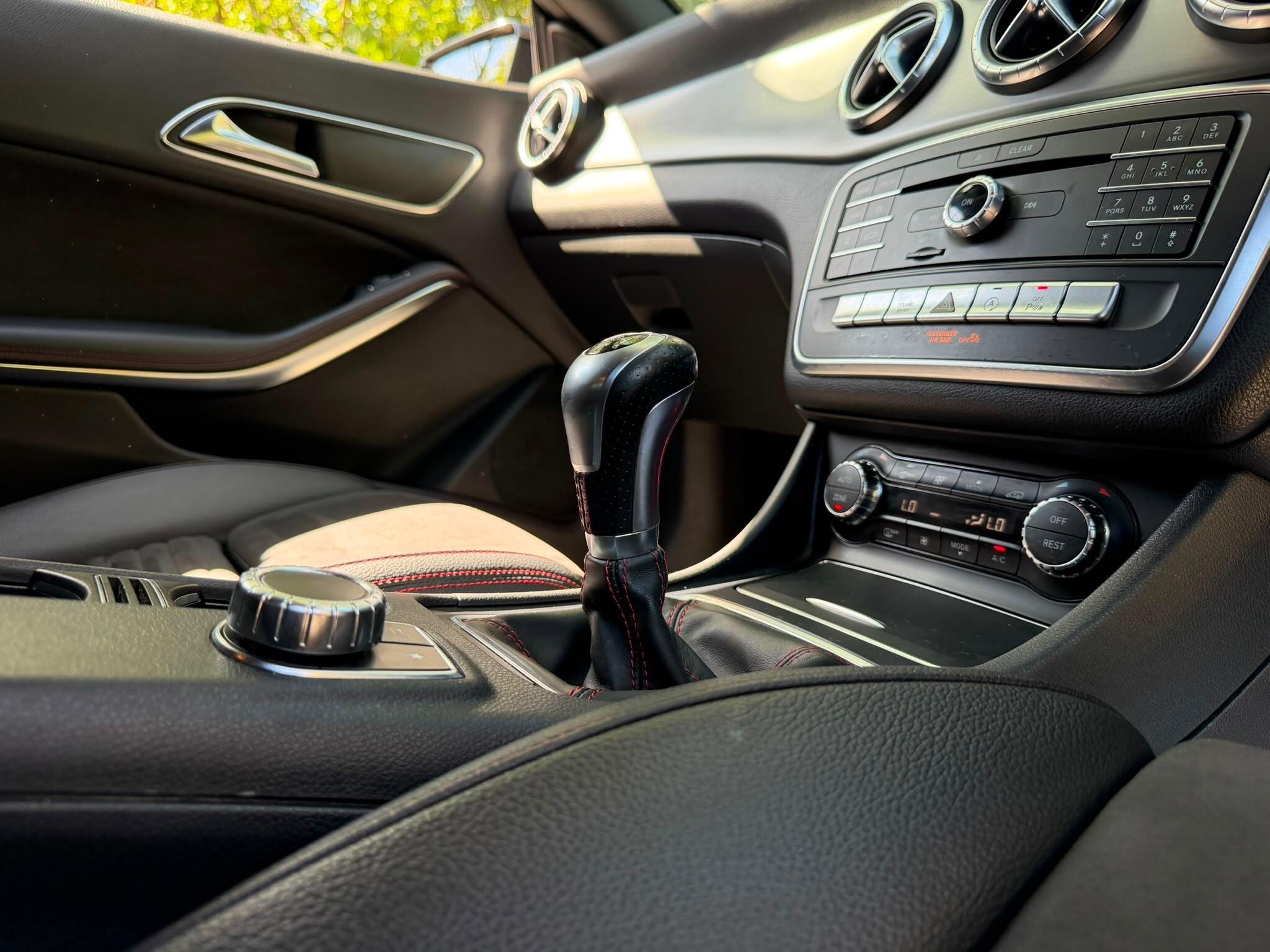 Mercedes-Benz CLA view 23