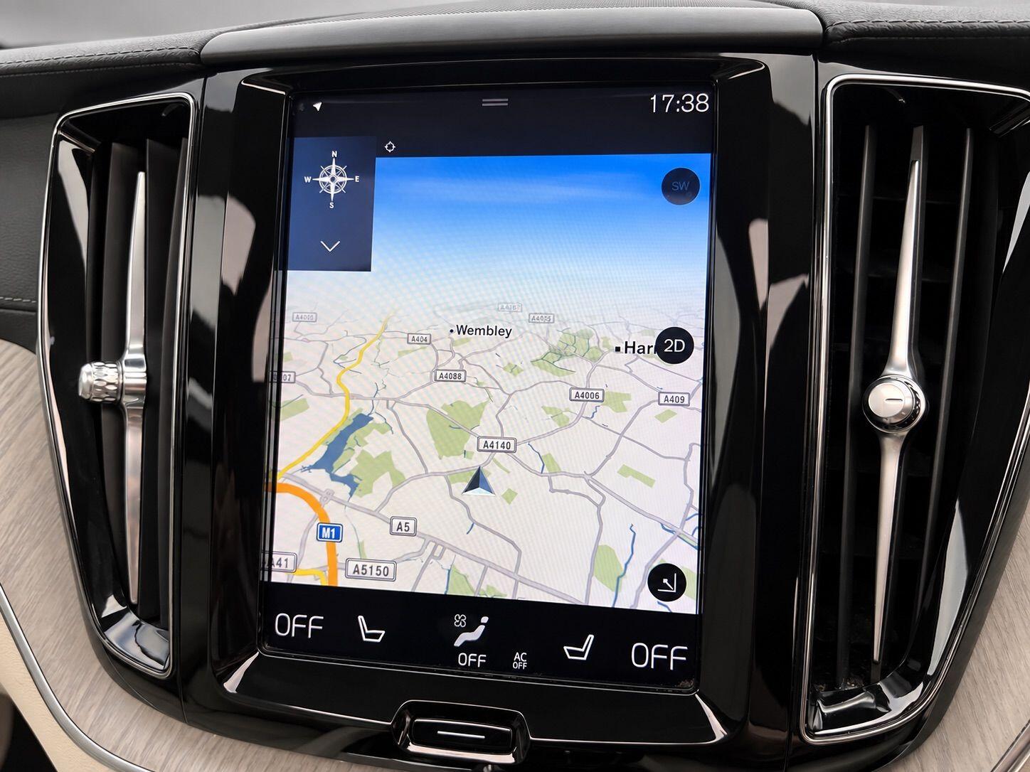 Volvo XC60 view 21