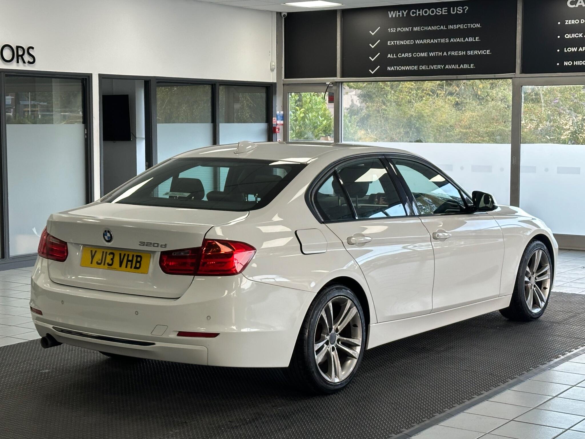 BMW 3 Series view 12