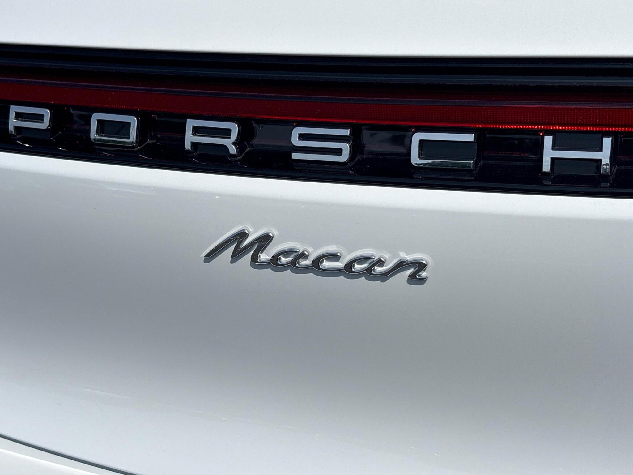 Porsche Macan view 49