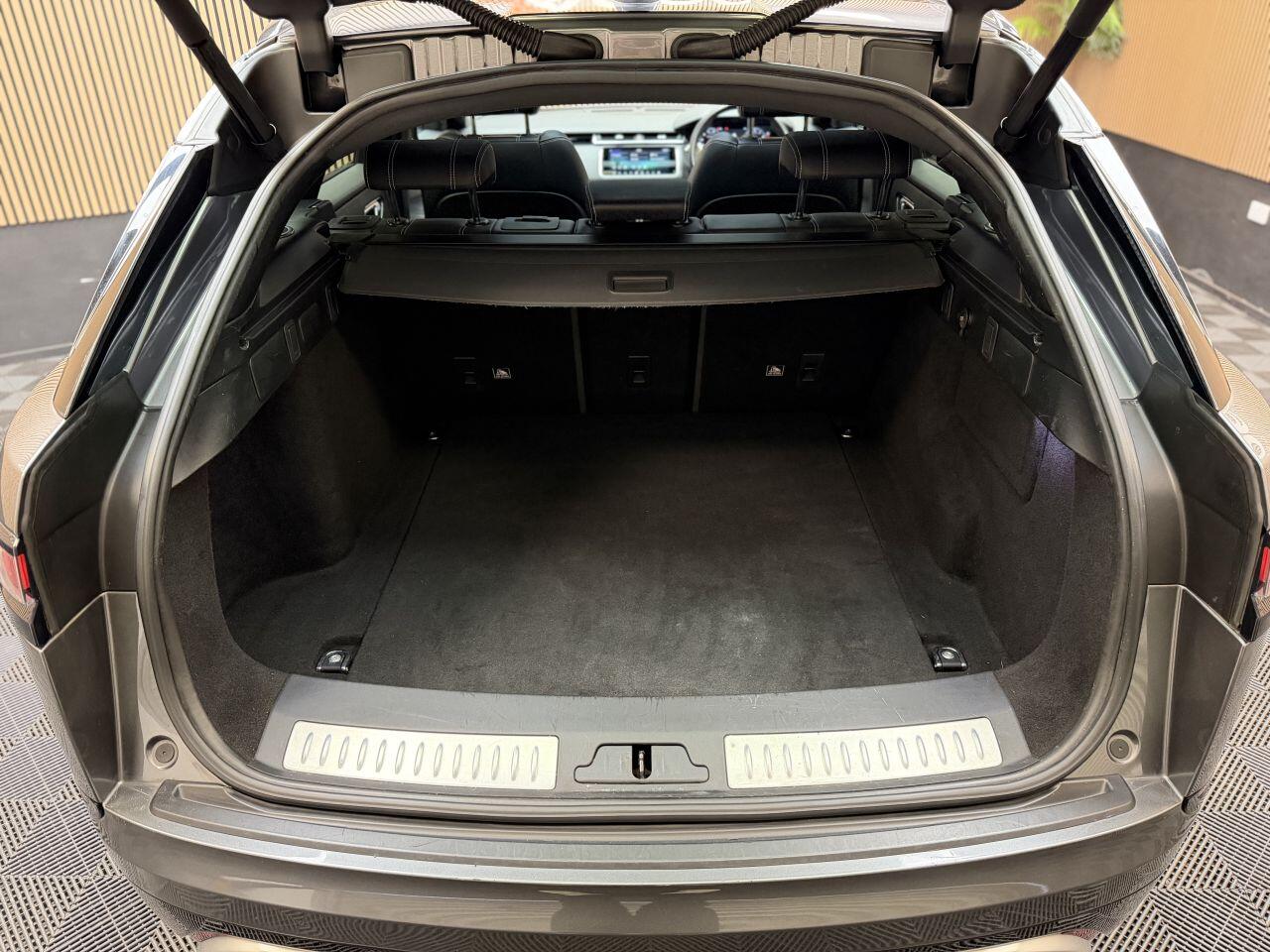 Land Rover Range Rover Velar view 14