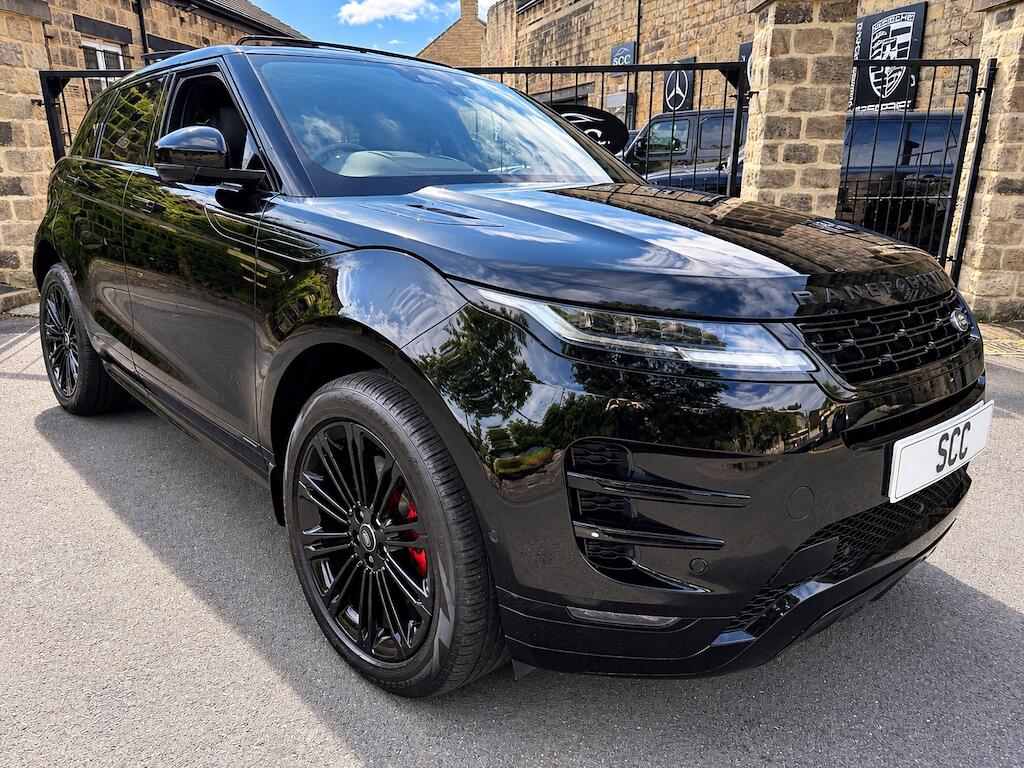 Land Rover Range Rover Evoque view 3