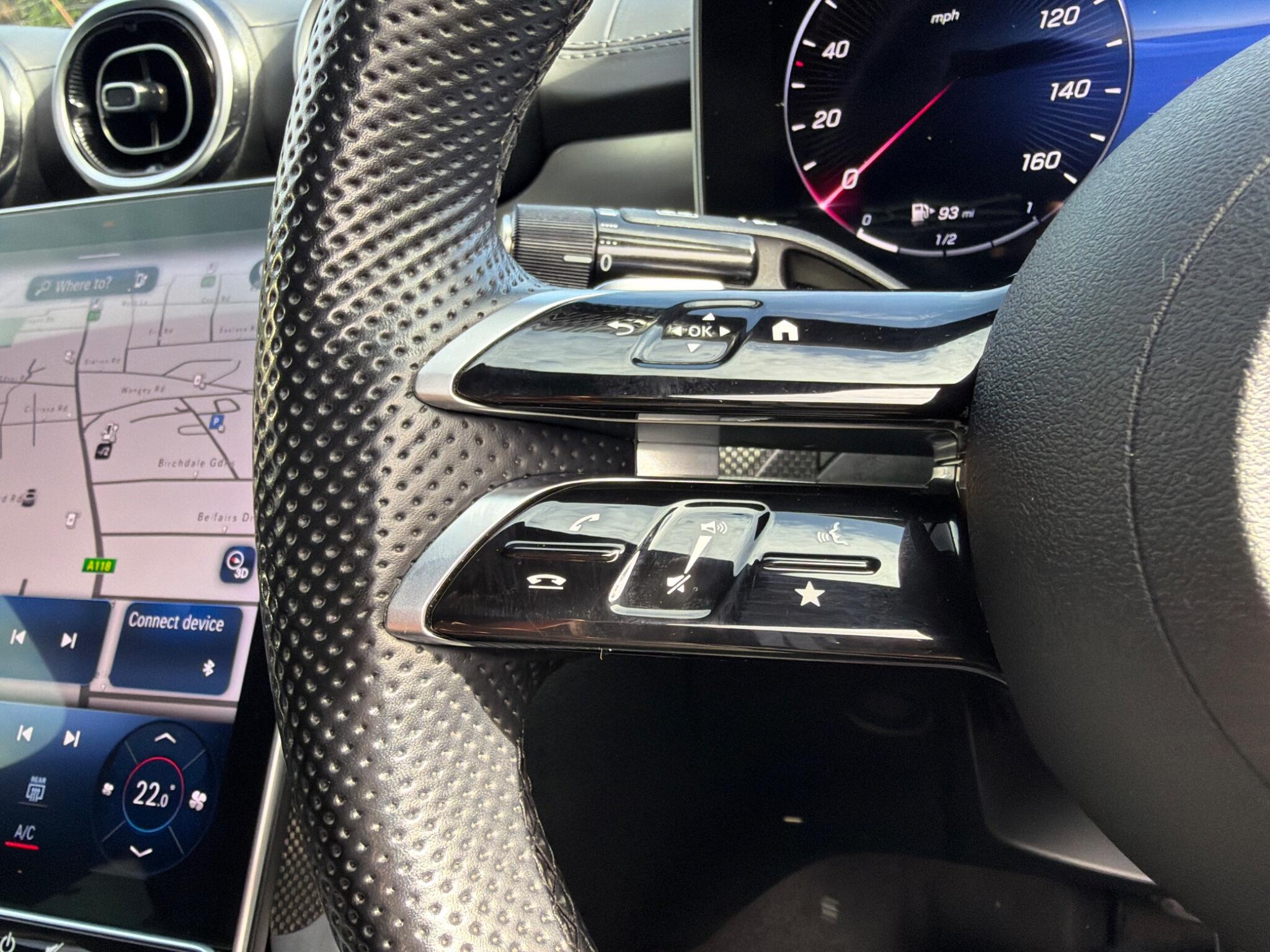 Mercedes-Benz C-Class view 24