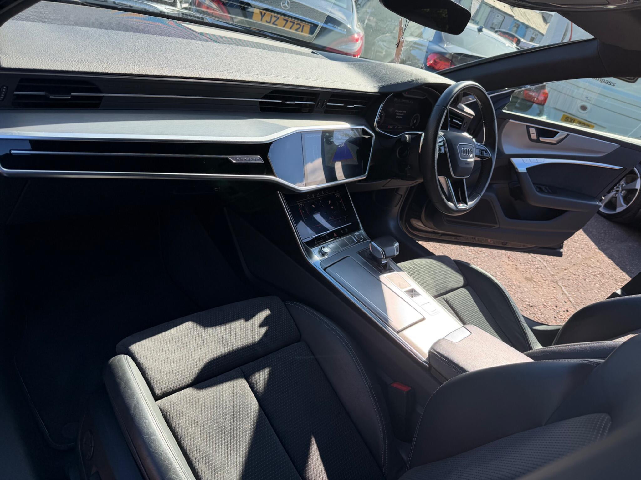 Audi A7 view 9