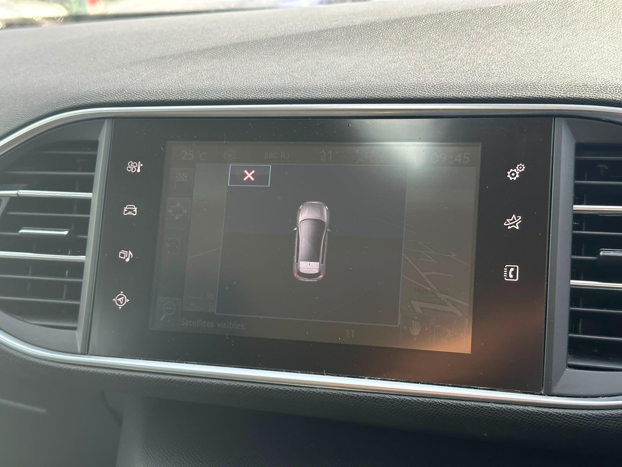 Peugeot 308 view 16