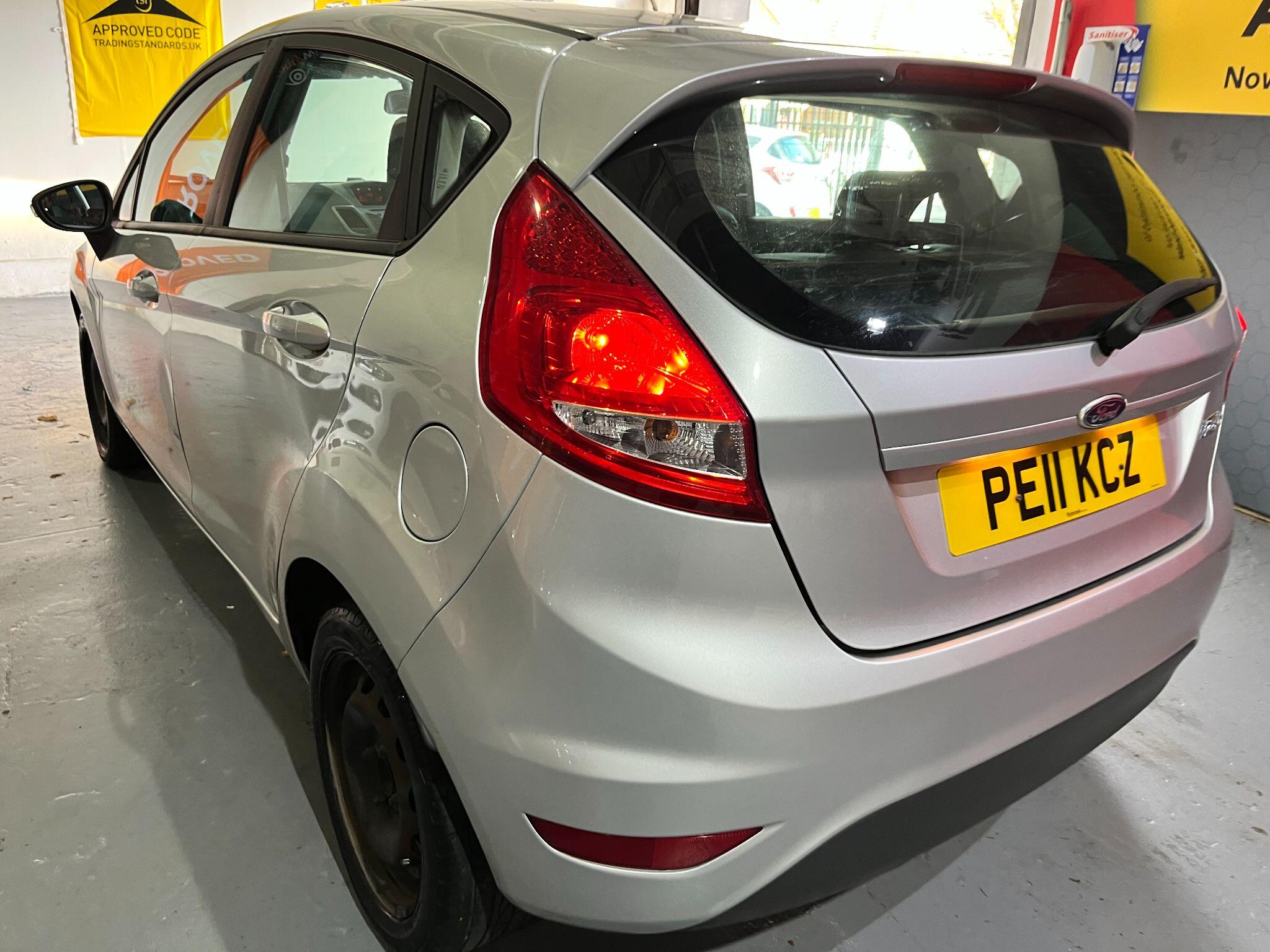 Ford Fiesta view 8