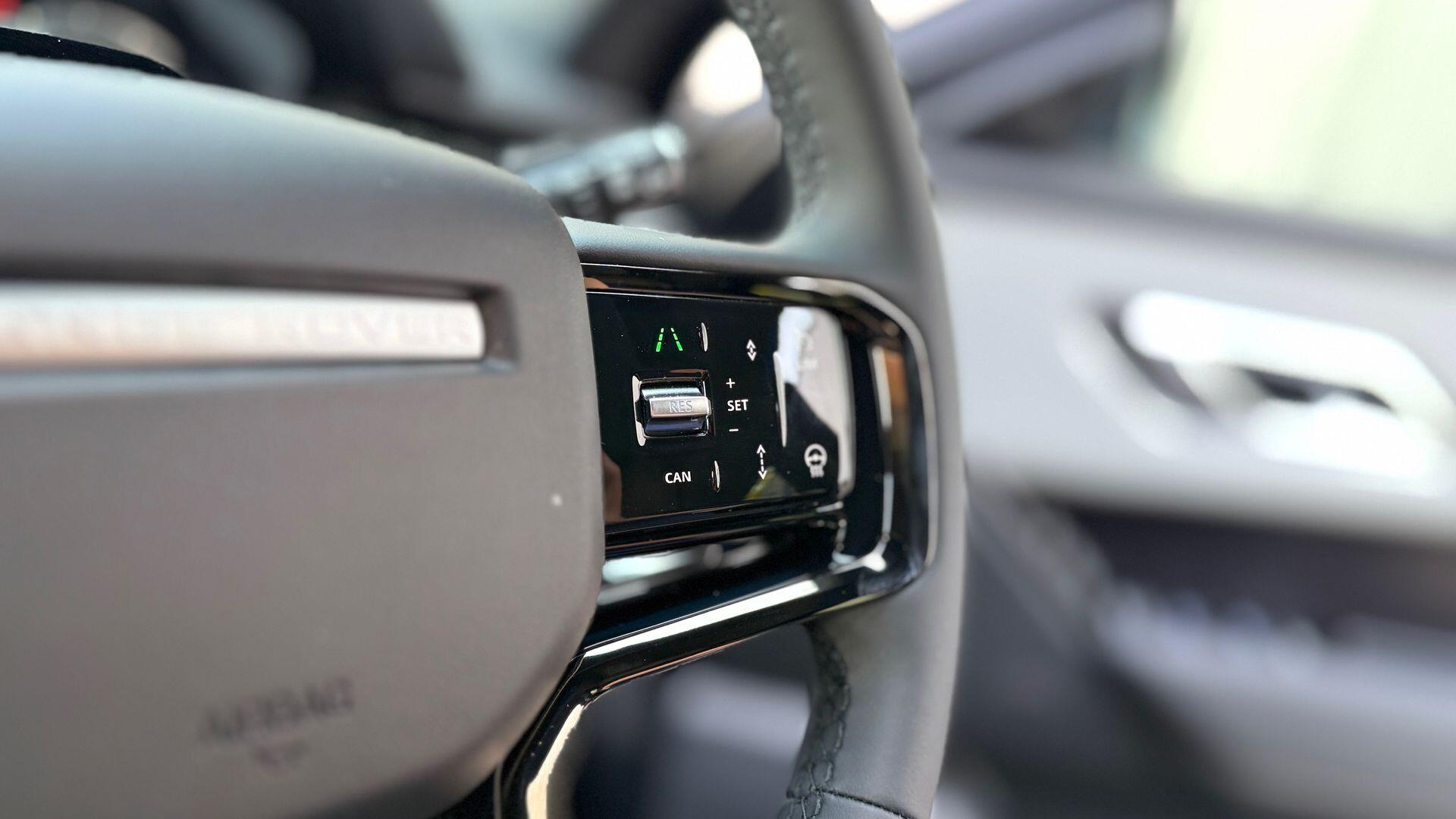 Land Rover Range Rover Velar view 14