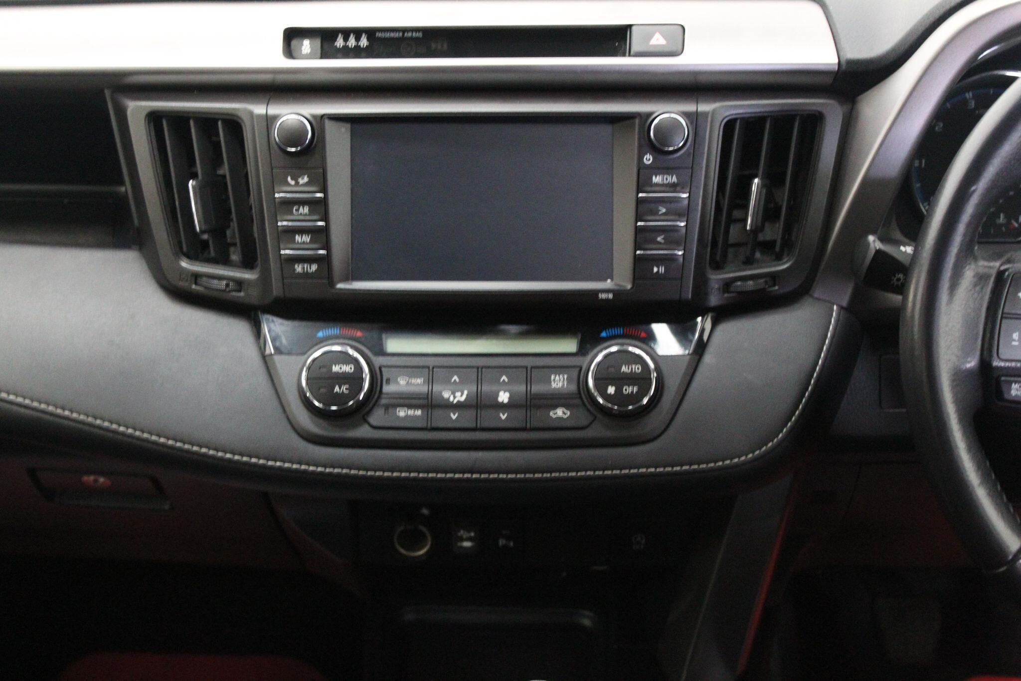Toyota Rav4 view 32