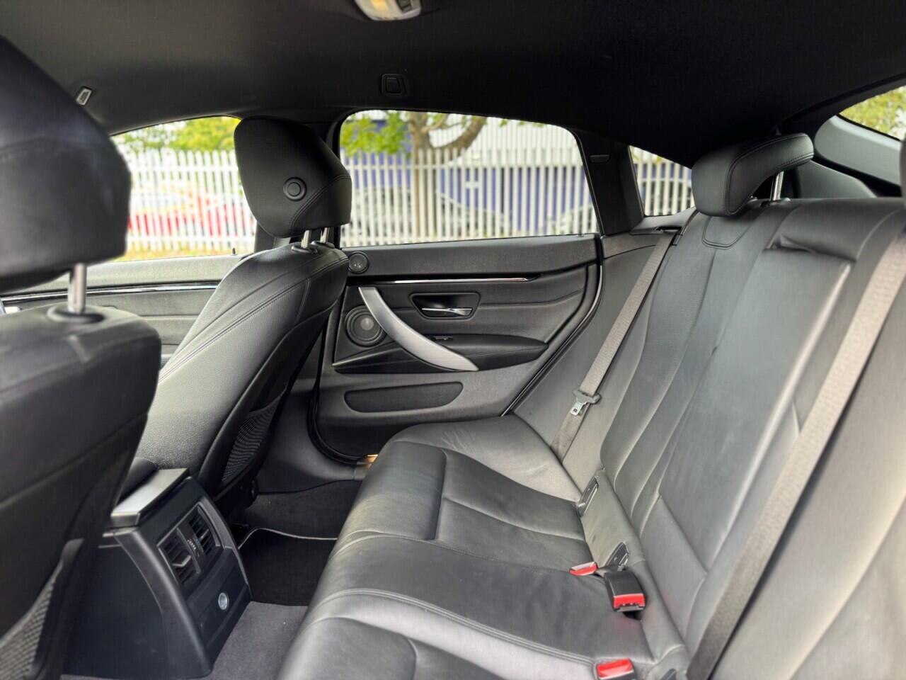 BMW 4 Series view 31