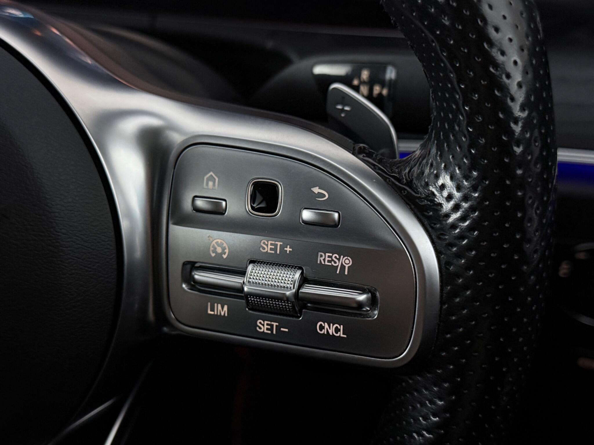 Mercedes-Benz E-Class view 18