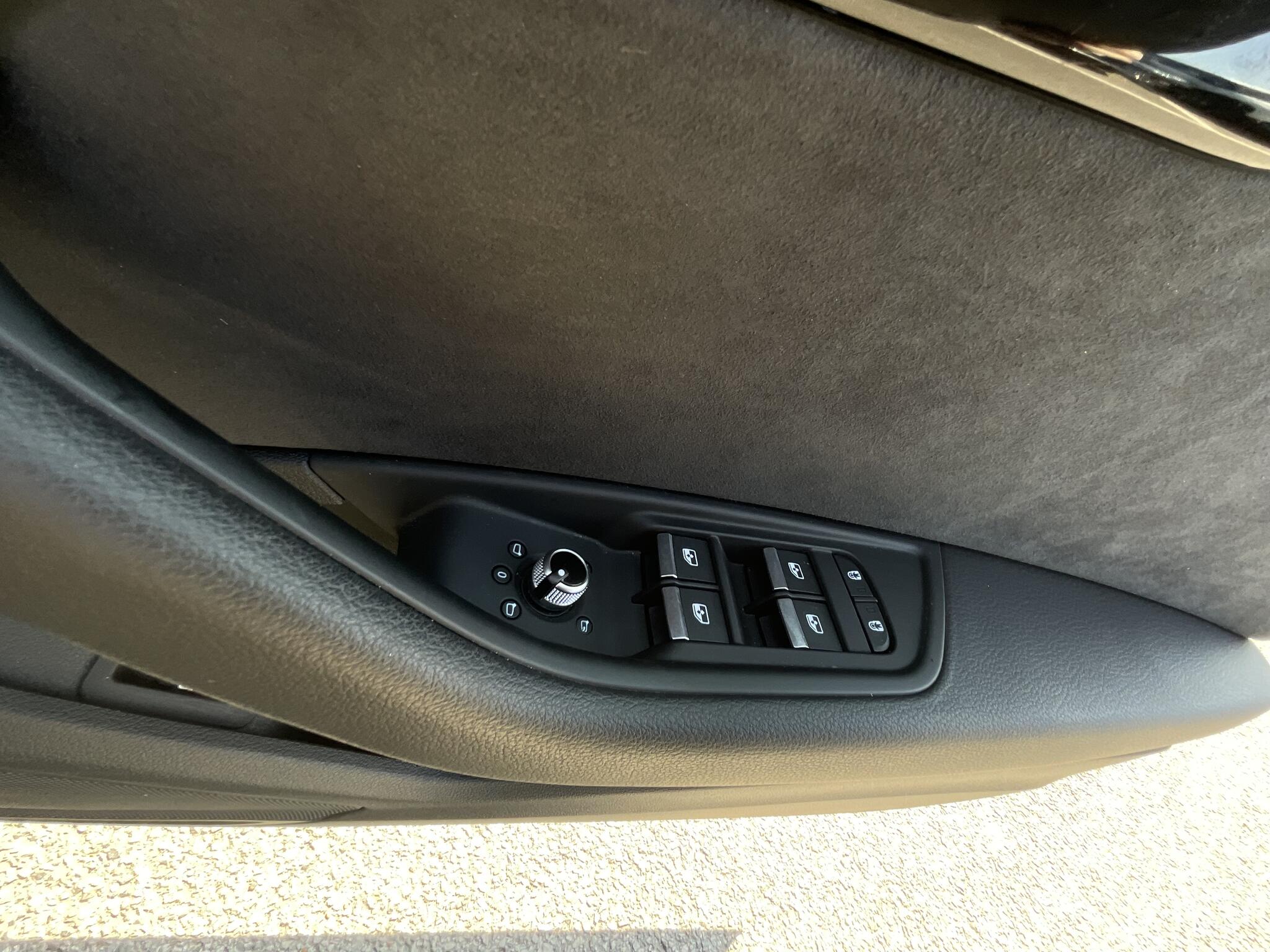 Audi A4 Avant view 31