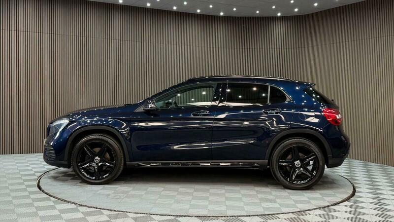 Mercedes-Benz GLA view 53